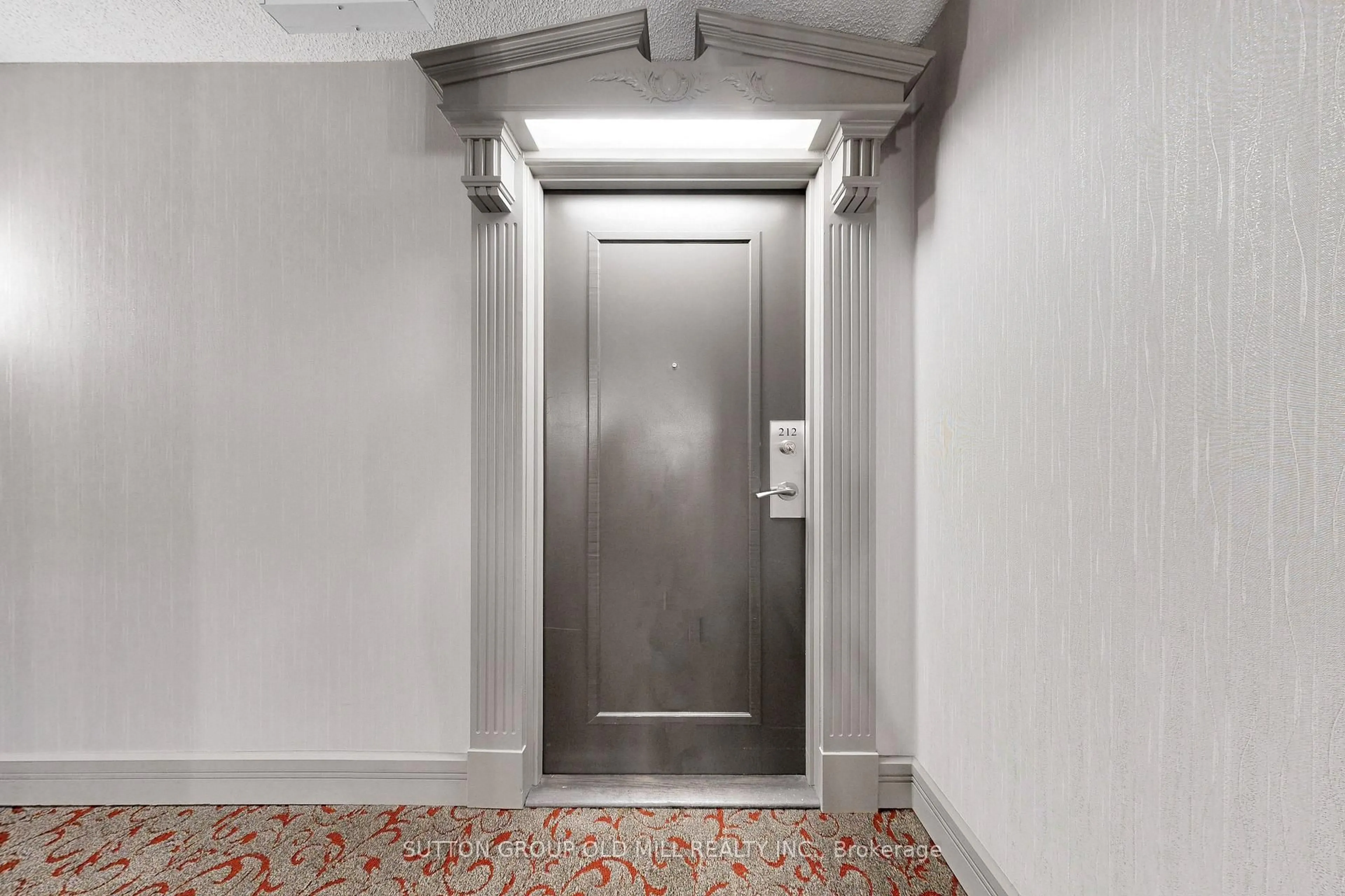 Indoor foyer for 5418 Yonge St #212, Toronto Ontario M2N 6X4