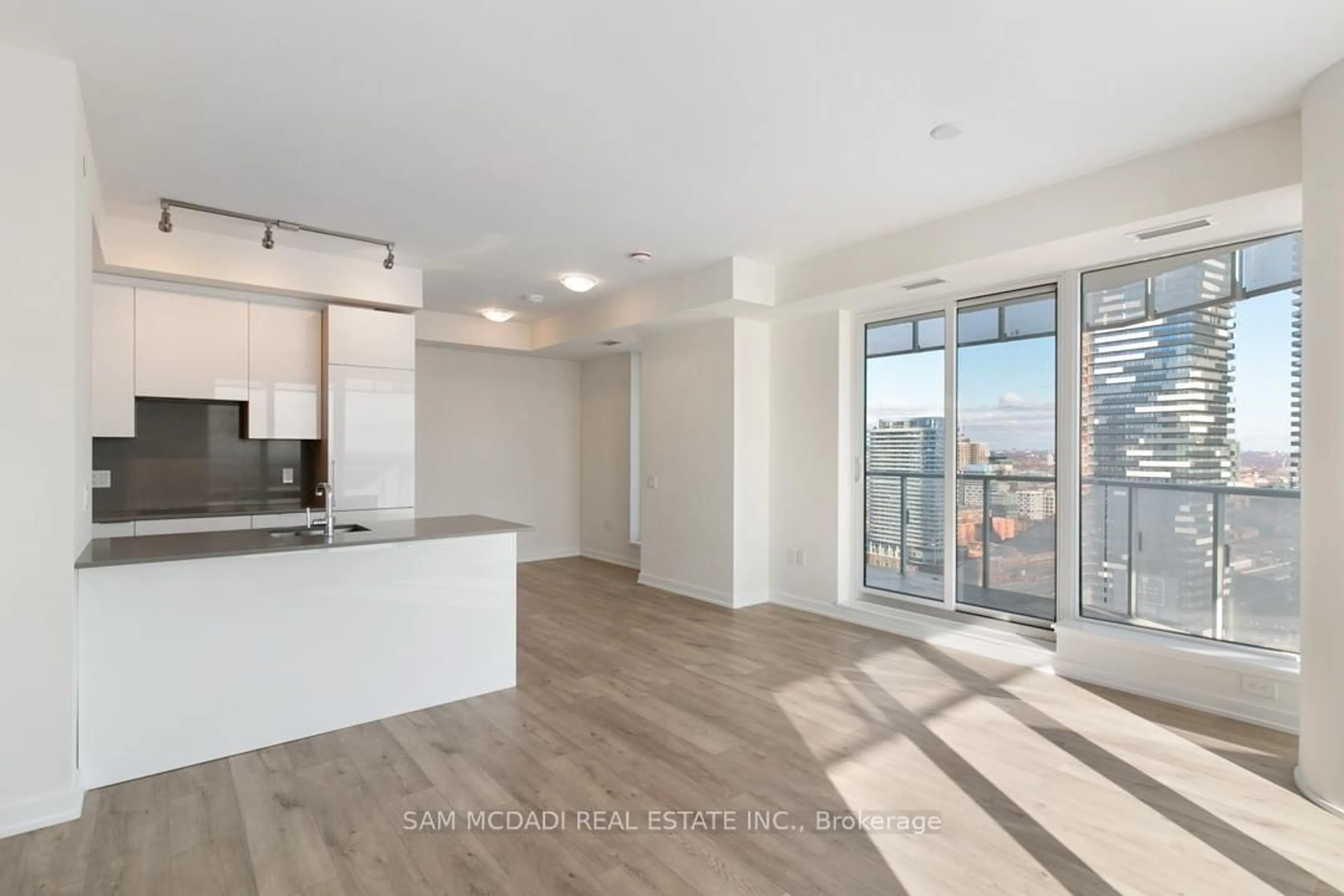 Open concept kitchen, unknown for 28 Freeland St #2809, Toronto Ontario M5E 0E3