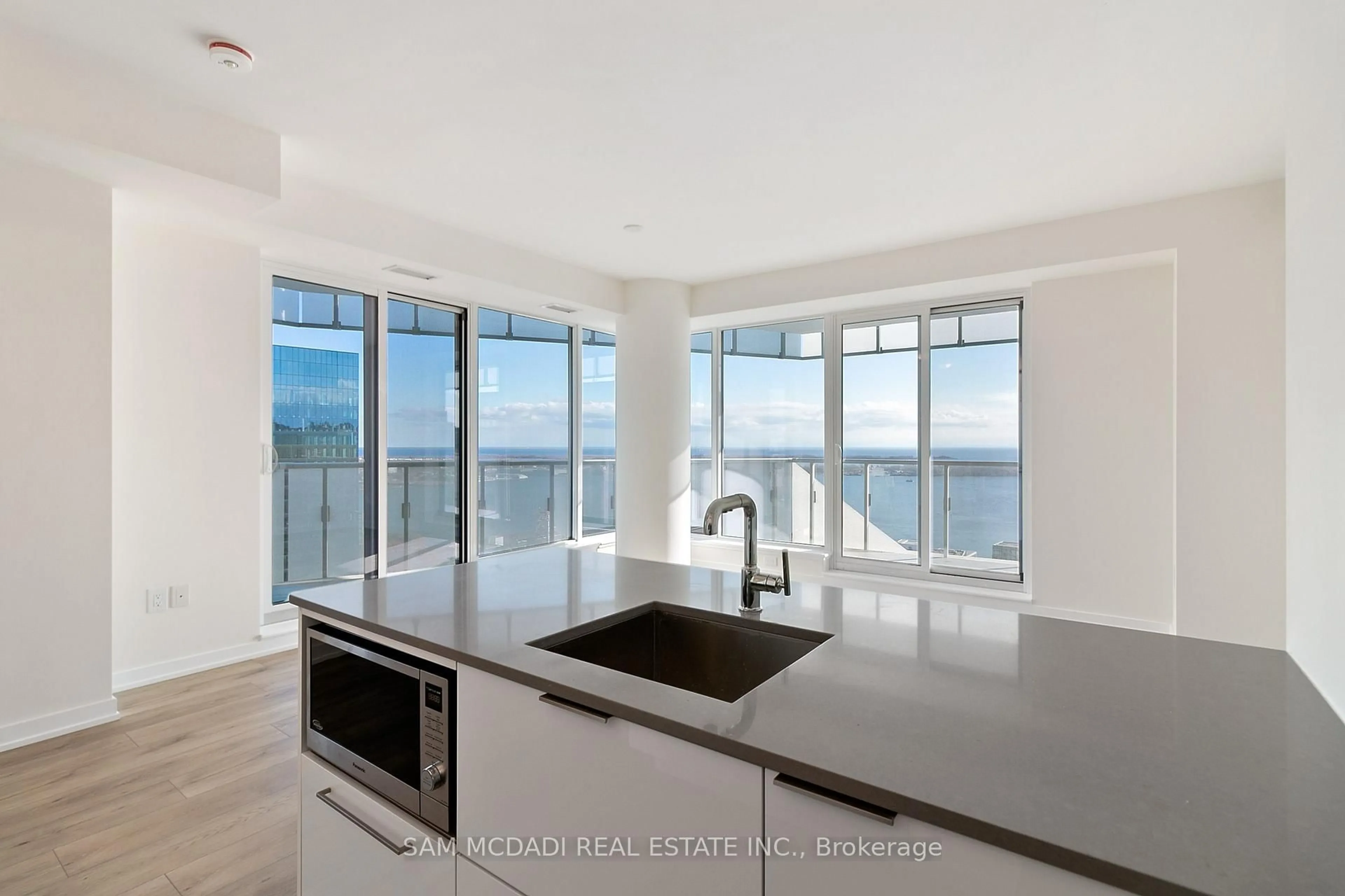 Open concept kitchen, ceramic/tile floor for 28 Freeland St #2809, Toronto Ontario M5E 0E3