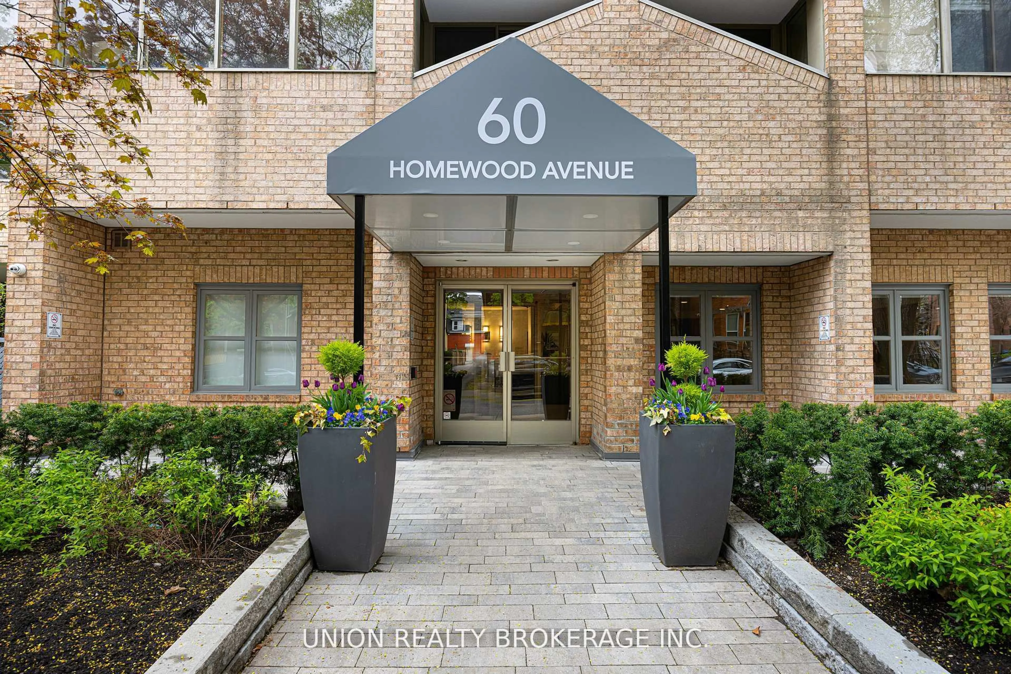 Indoor foyer for 60 Homewood Ave #208, Toronto Ontario M4Y 2X4