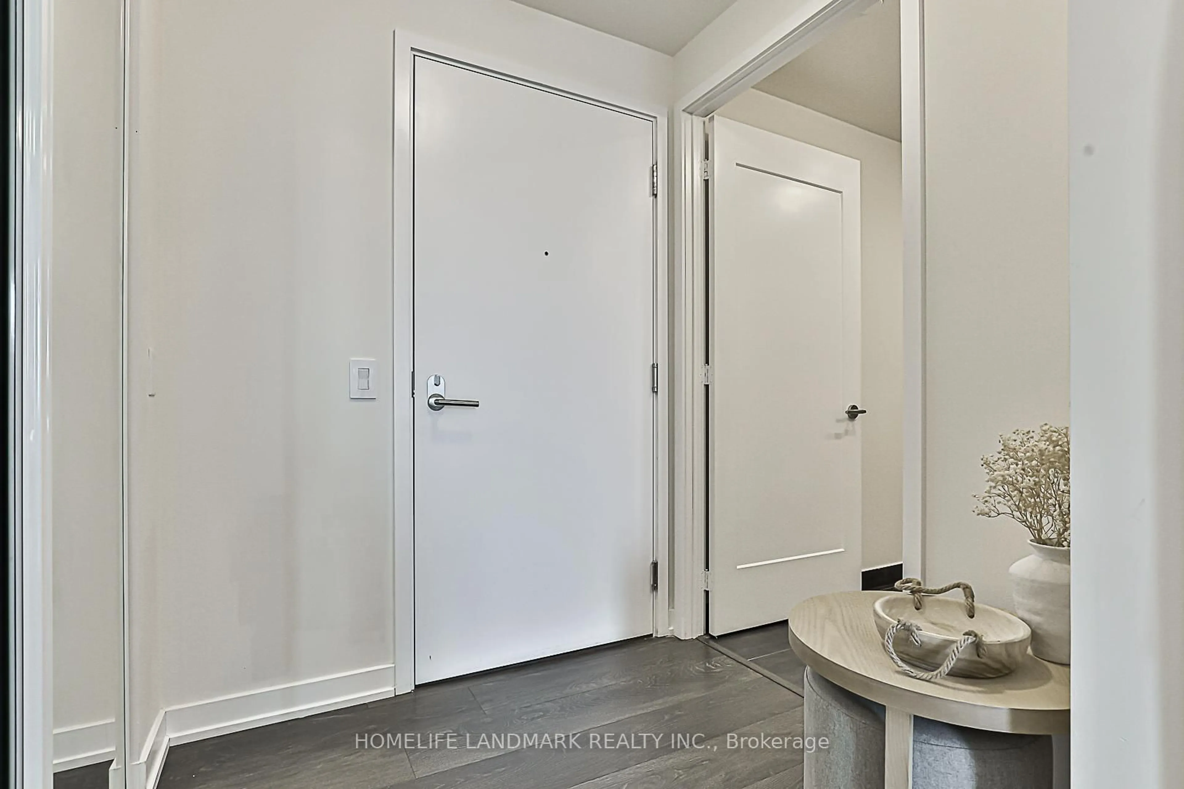 Indoor entryway for 28 Freeland St #3309, Toronto Ontario M2J 1M6