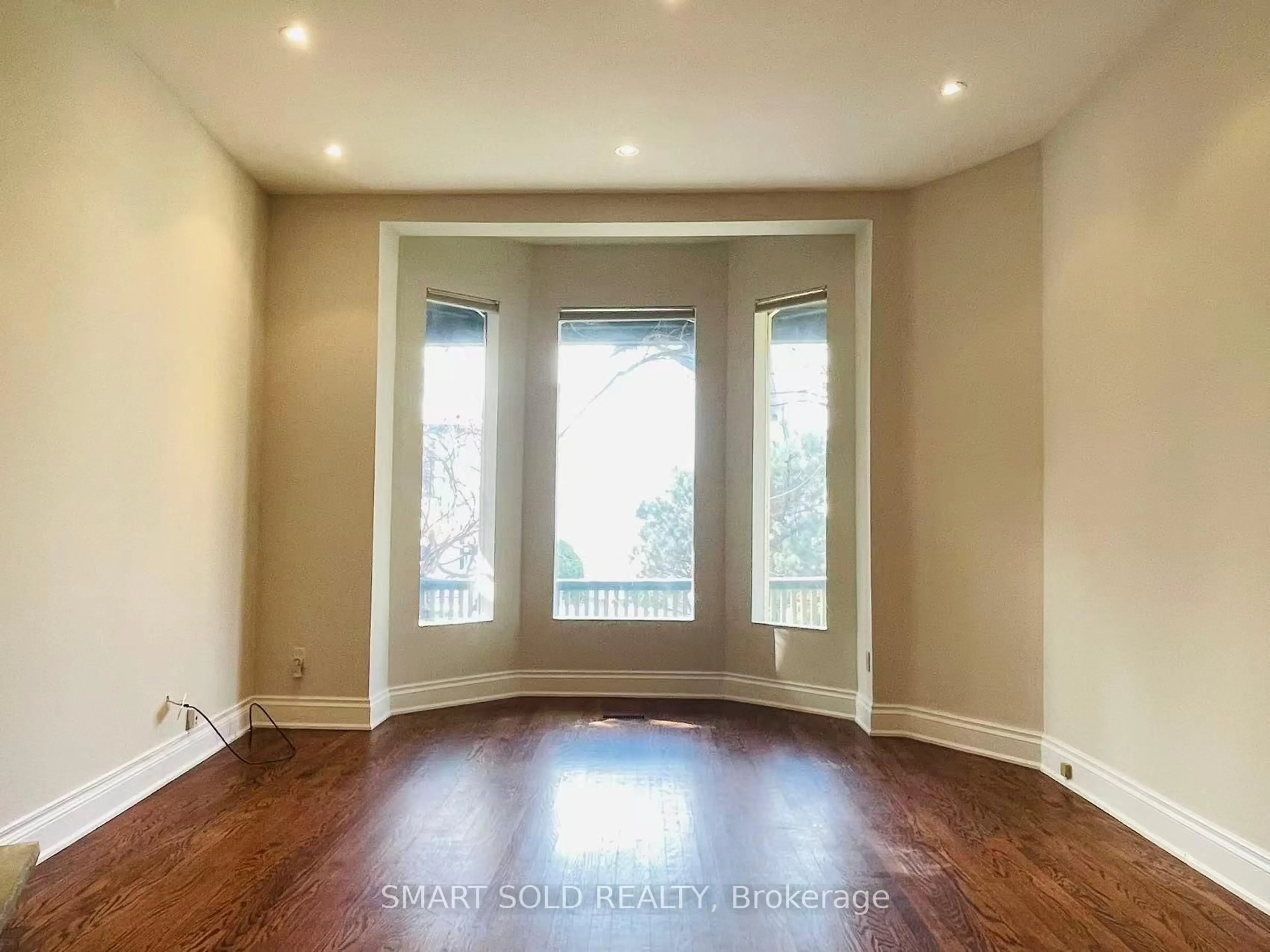 A pic of a room for 42 Amelia St, Toronto Ontario M4X 1E1