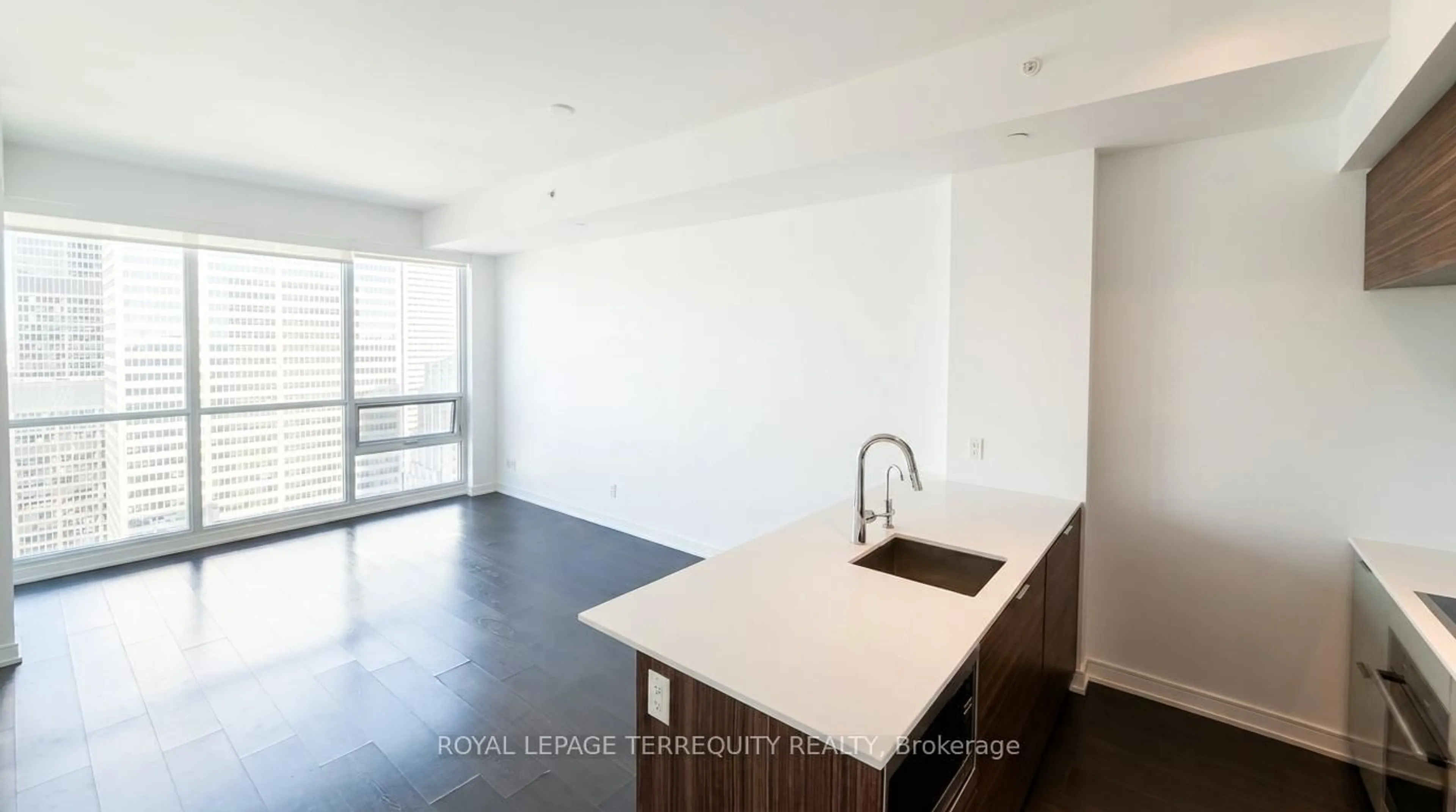 Unknown for 88 Scott St #4707, Toronto Ontario M5E 0A9