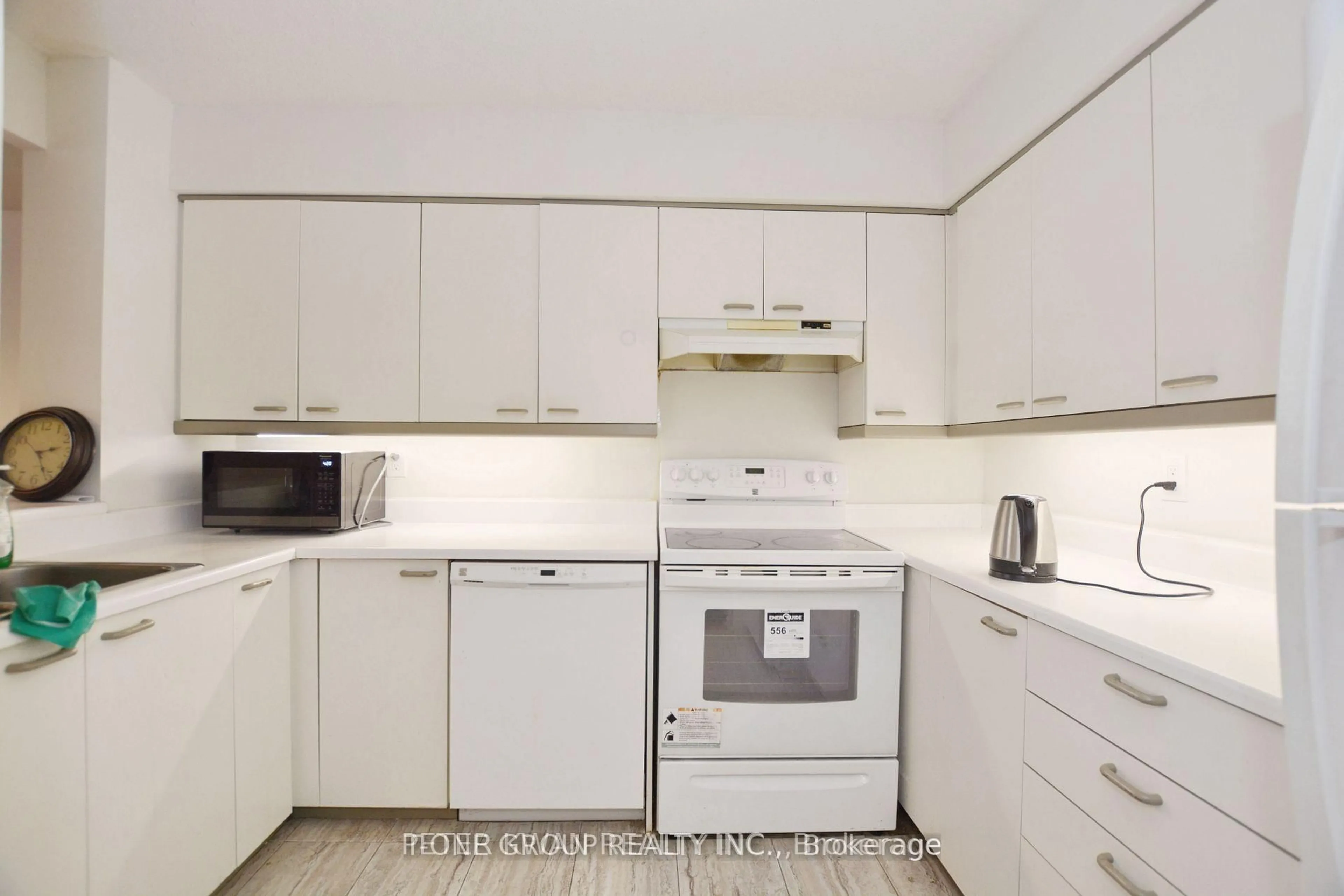 Standard kitchen, unknown for 100 Upper Madison Ave #1005, Toronto Ontario M2N 6M4