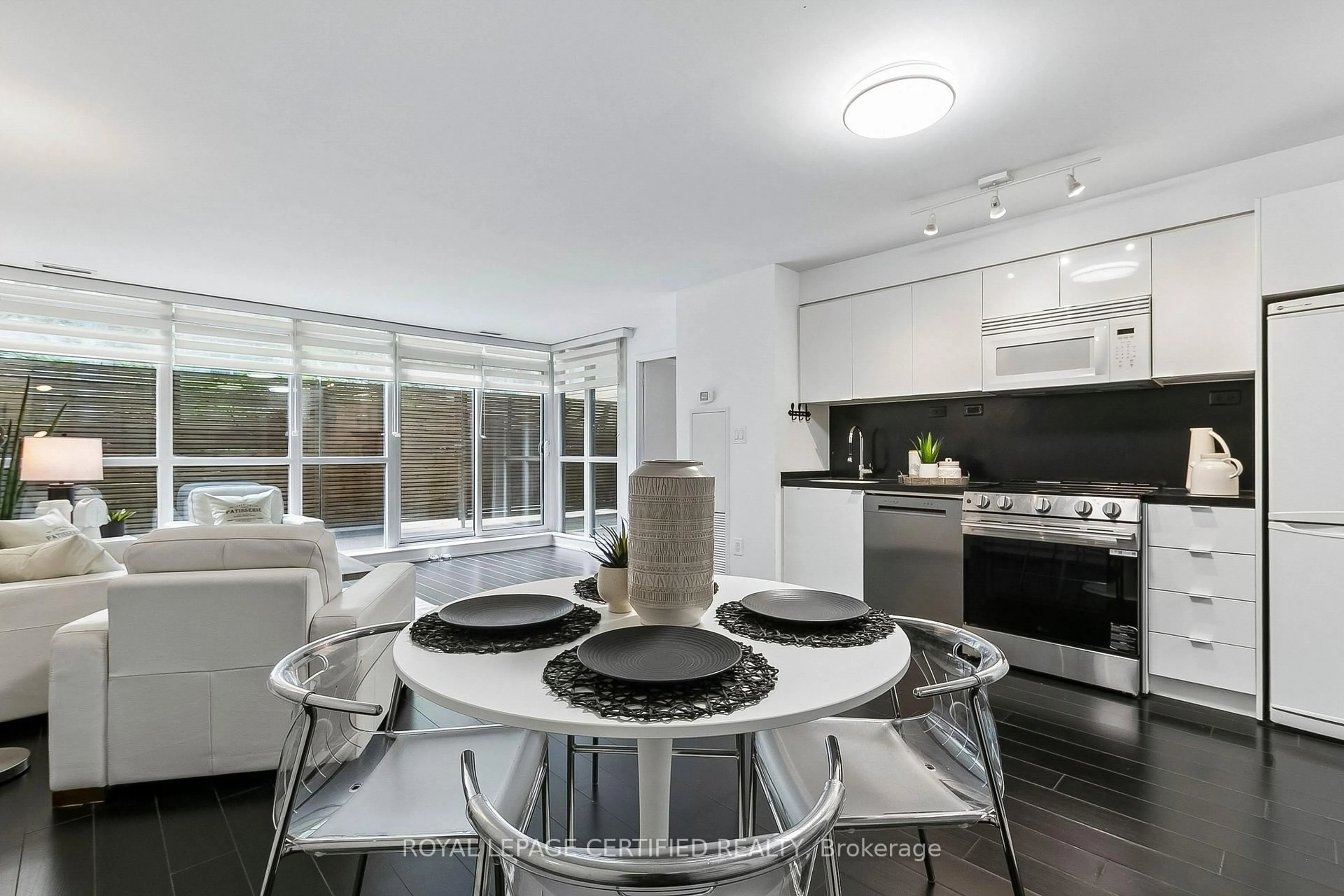 Open concept kitchen, unknown for 10 Capreol Crt #227, Toronto Ontario M5V 4B3