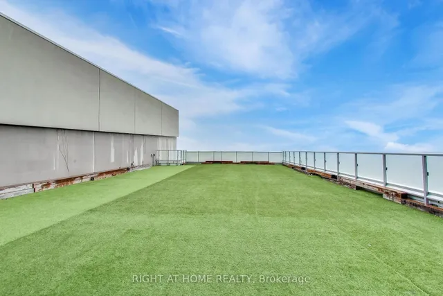 39 Queens Quay #1126, Toronto 2