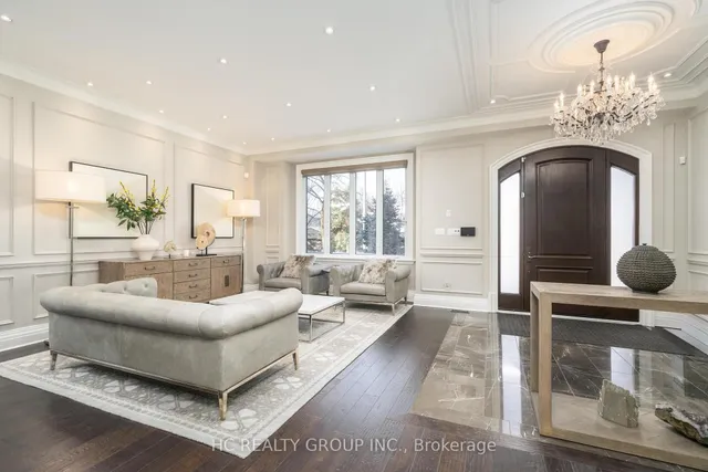 11 Chipstead Rd, Toronto 3