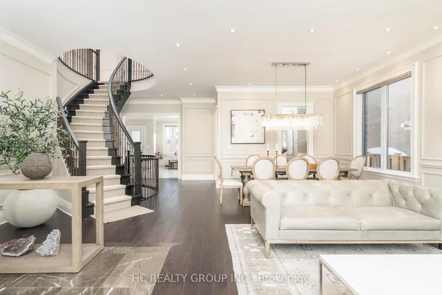 11 Chipstead Rd, Toronto 5