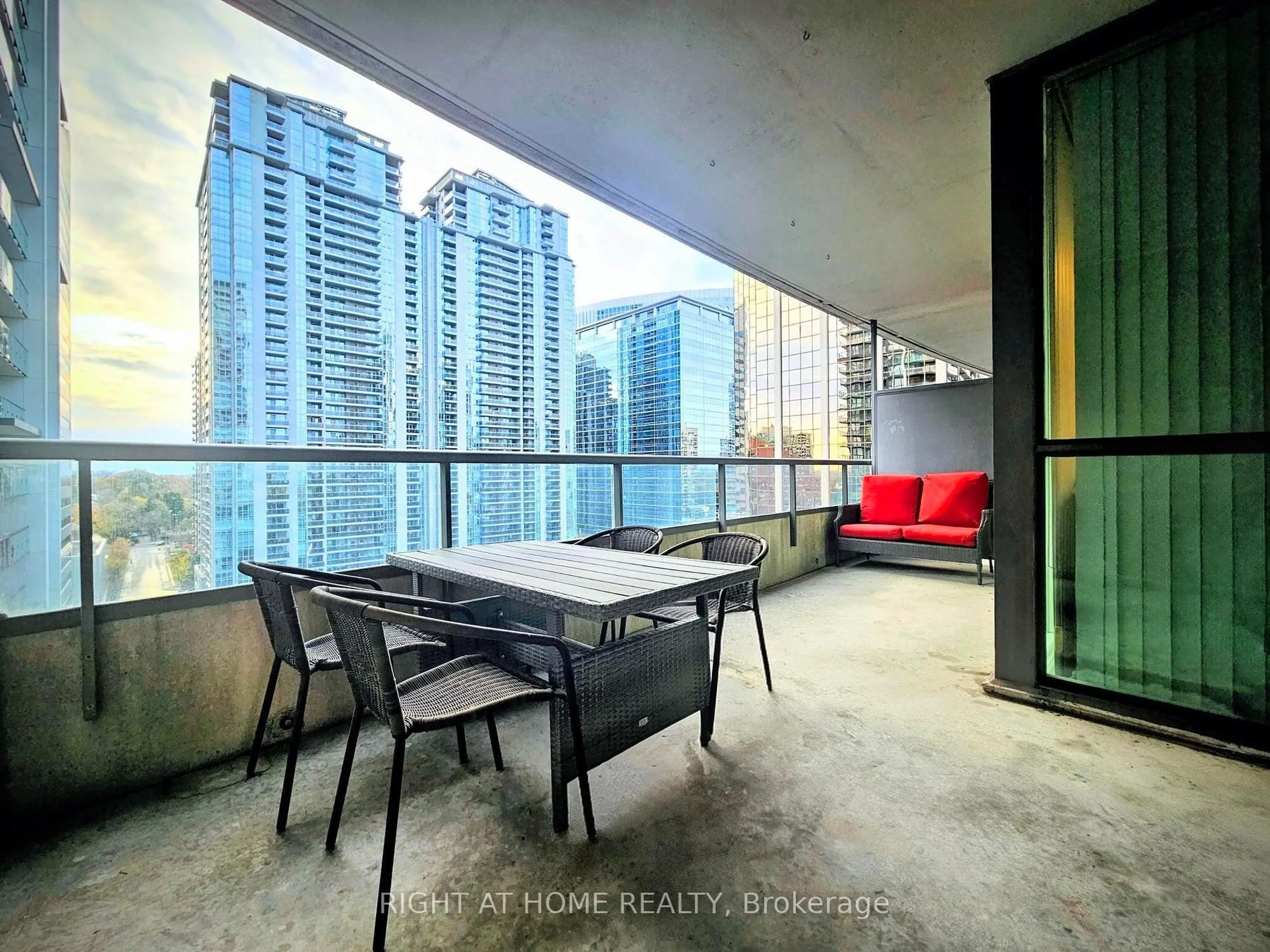 Balcony in the apartment, city buildings view from balcony for 23 Hollywood Ave #1511, Toronto Ontario M2N 7L8
