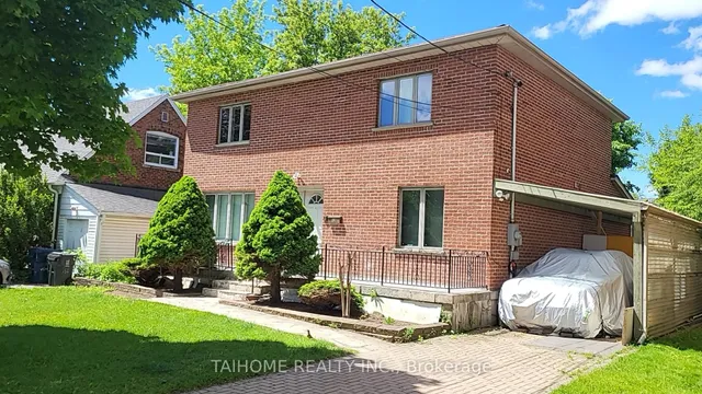 12 Vonda Ave, Toronto 5