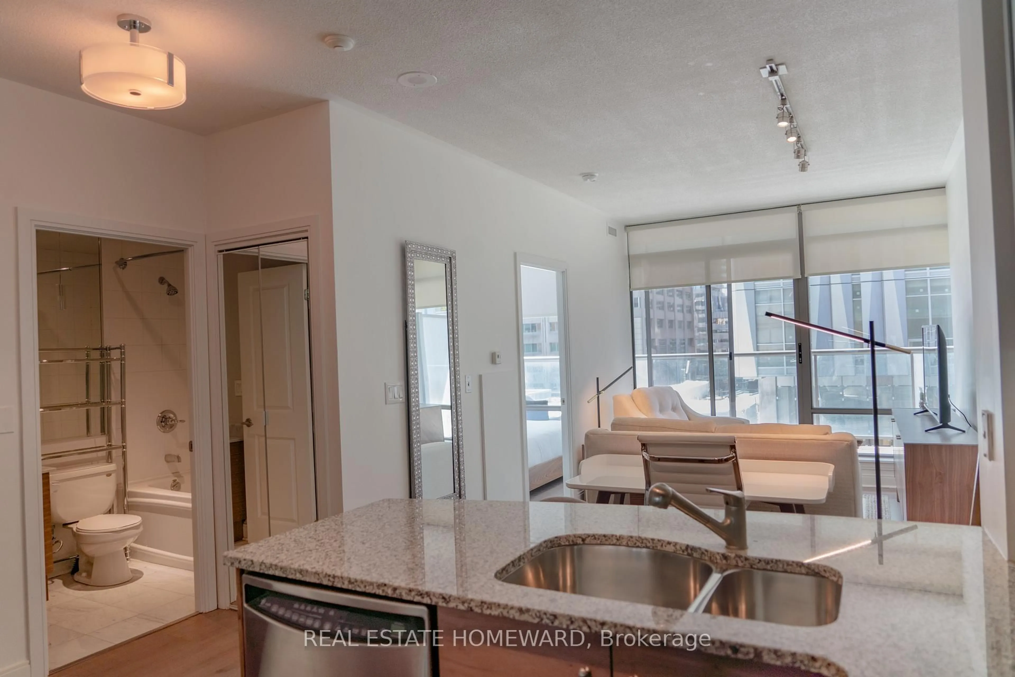 Unknown for 18 Yorkville Ave #603, Toronto Ontario M4W 3Y8