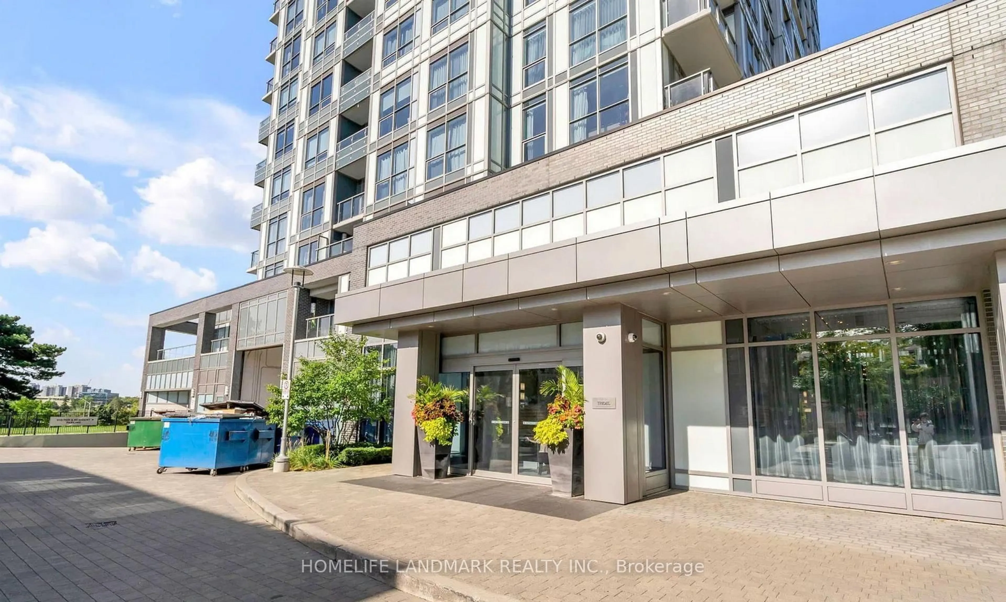 Indoor foyer for 18 Graydon Hall Dr #1903, Toronto Ontario M3A 0A4
