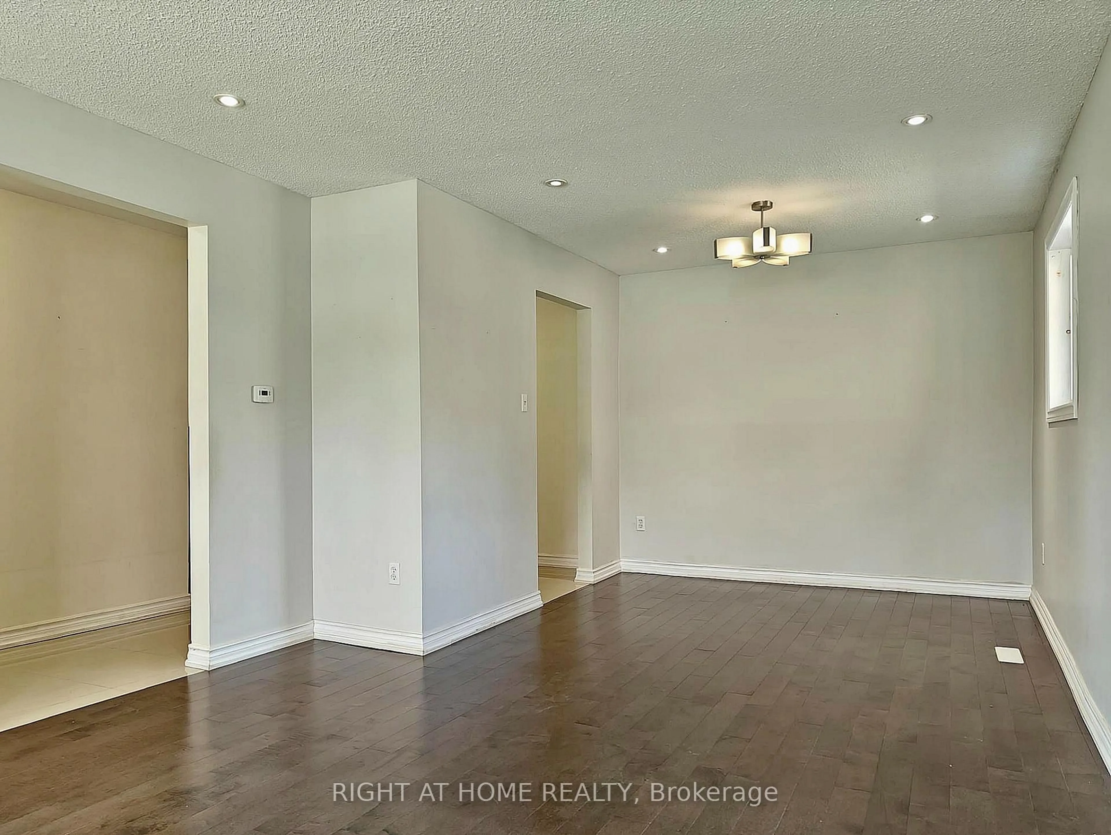 A pic of a room for 182 McNicoll Ave, Toronto Ontario M2N 3K7