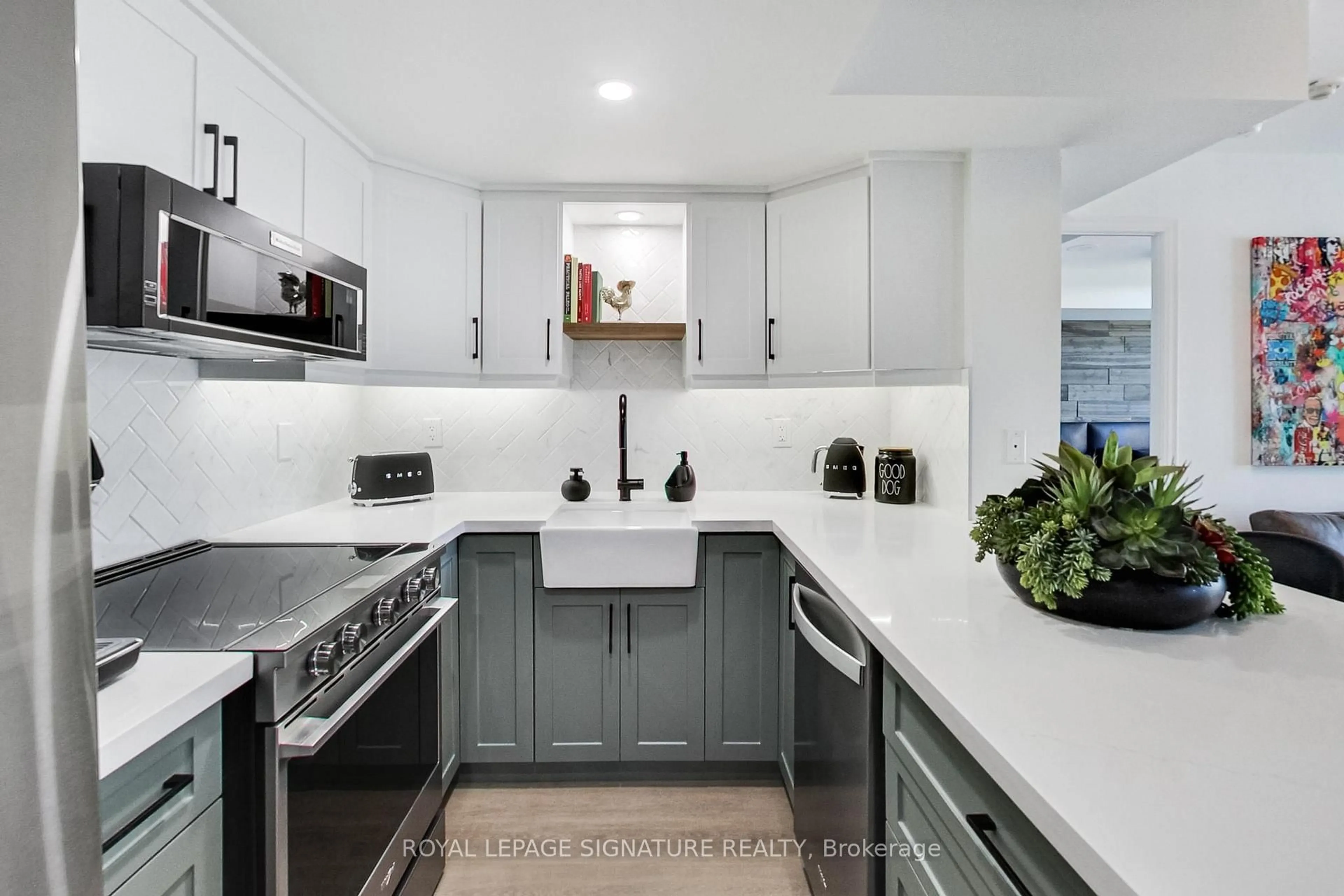 Contemporary kitchen, ceramic/tile floor for 85 East Liberty St #727, Toronto Ontario M6K 3R4