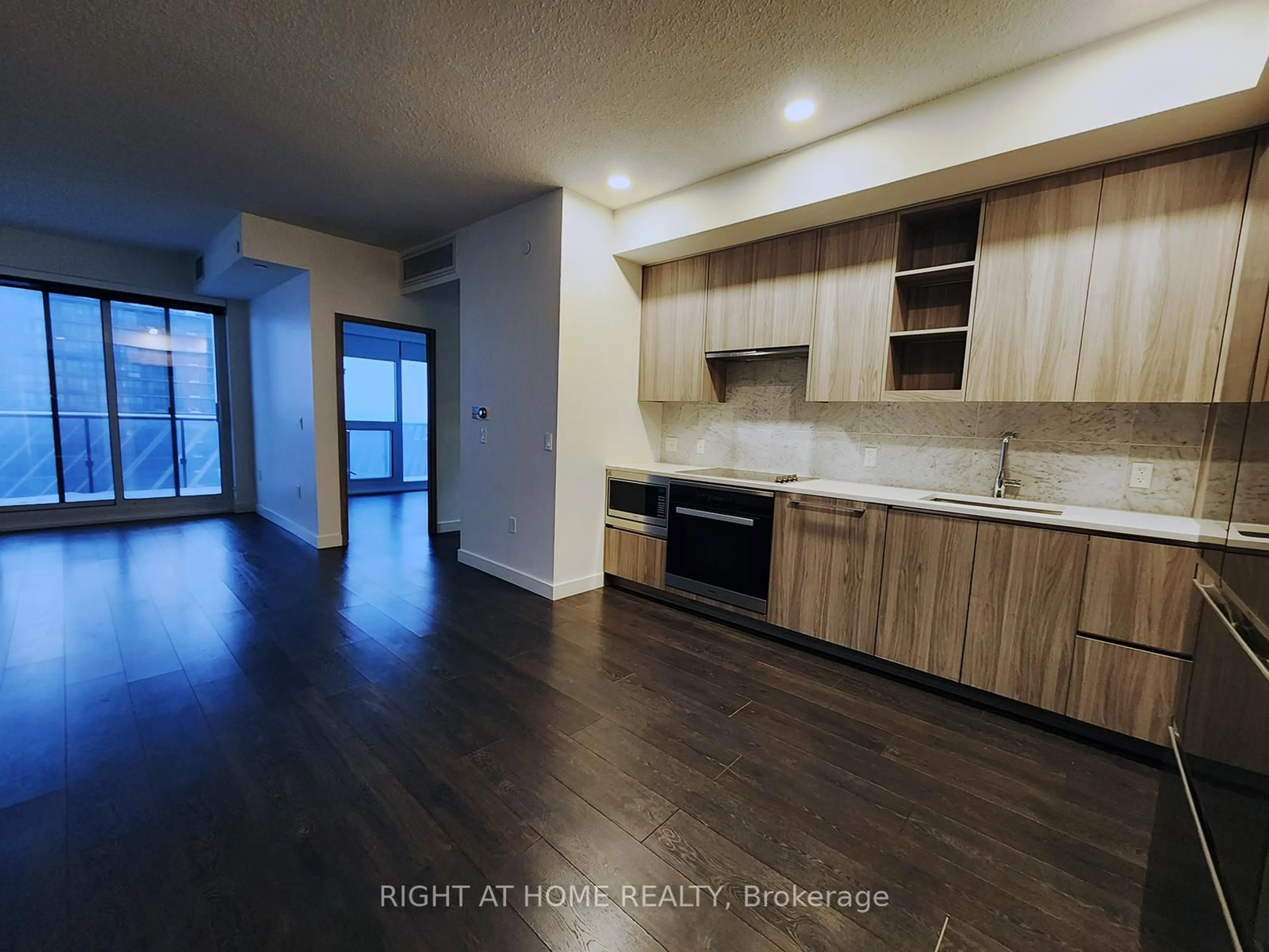 Open concept kitchen, unknown for 95 McMahon Dr #2808, Toronto Ontario M2K 0H1