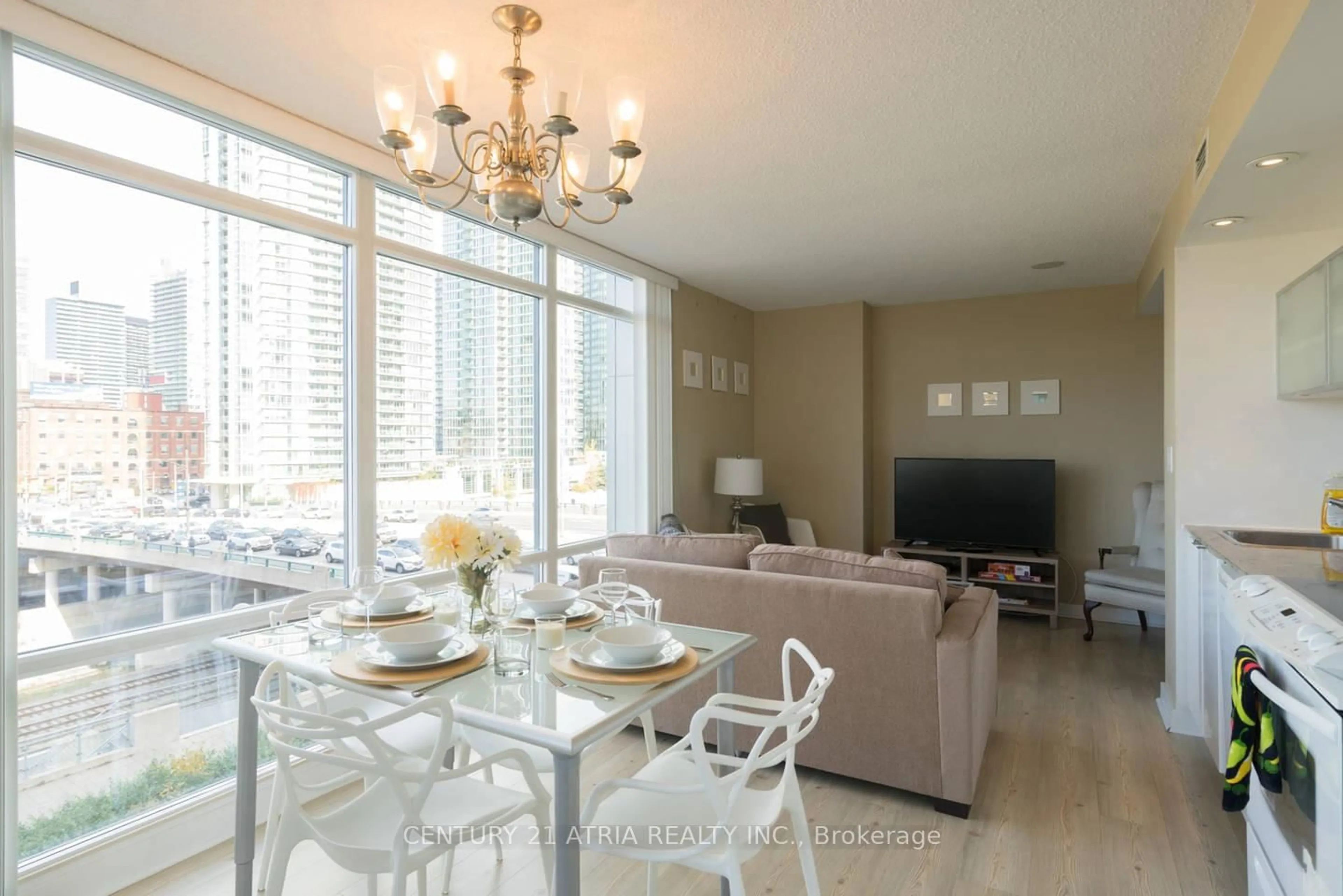 Dining room, unknown for 4K Spadina Ave #302, Toronto Ontario M5V 3Y9