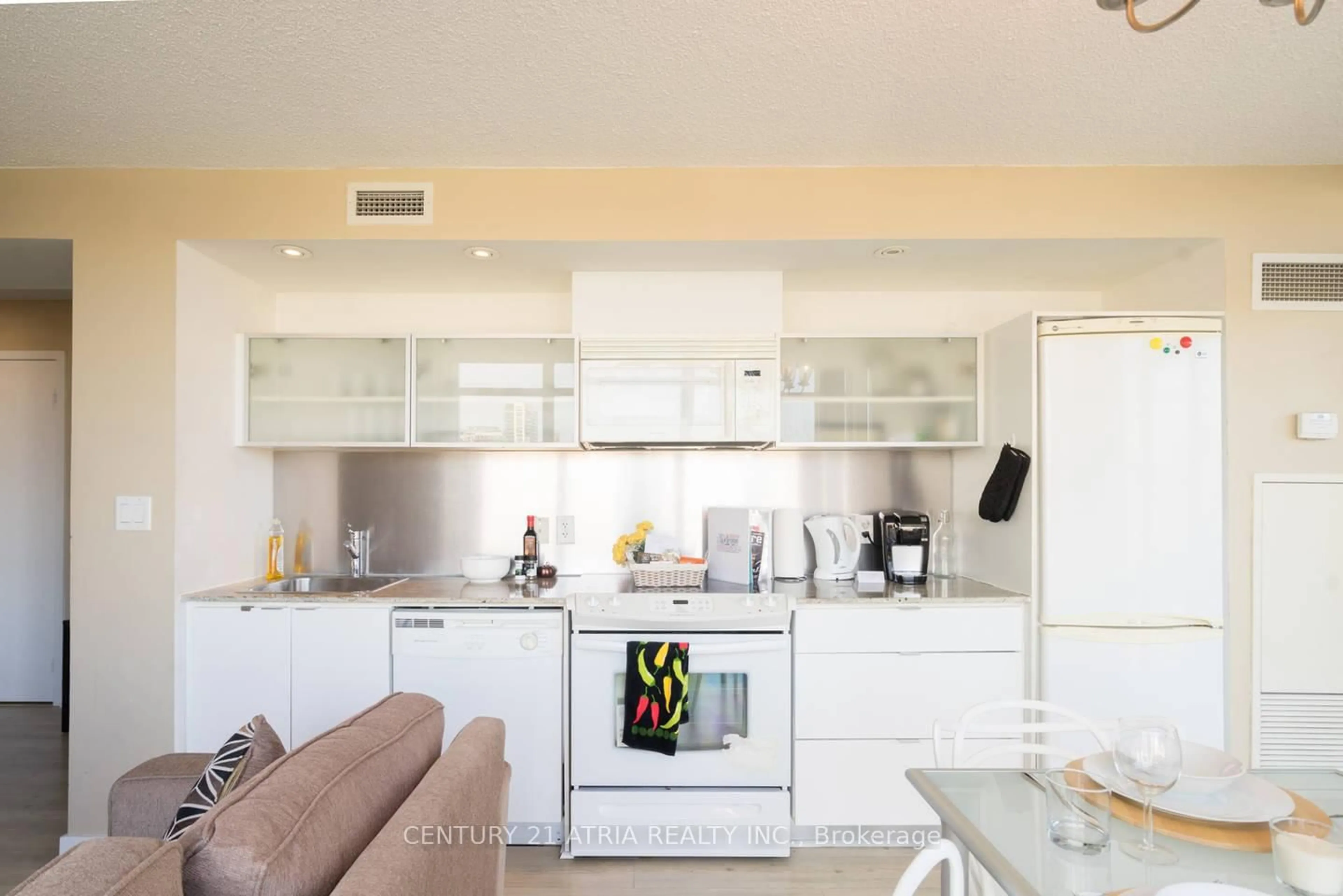 Contemporary kitchen, unknown for 4K Spadina Ave #302, Toronto Ontario M5V 3Y9