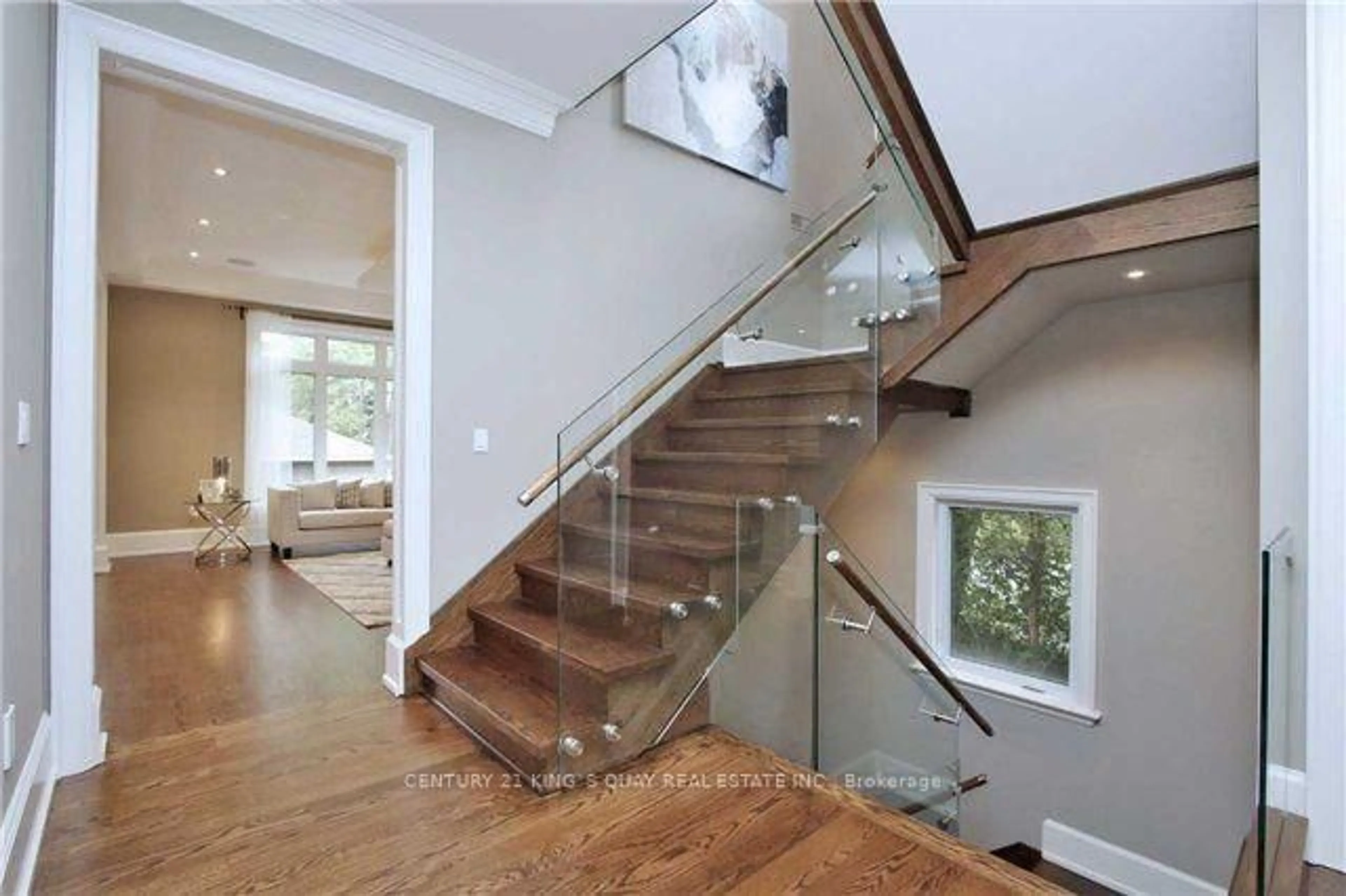 Stairs for 112 Alfred Ave, Toronto Ontario M2N 3H7