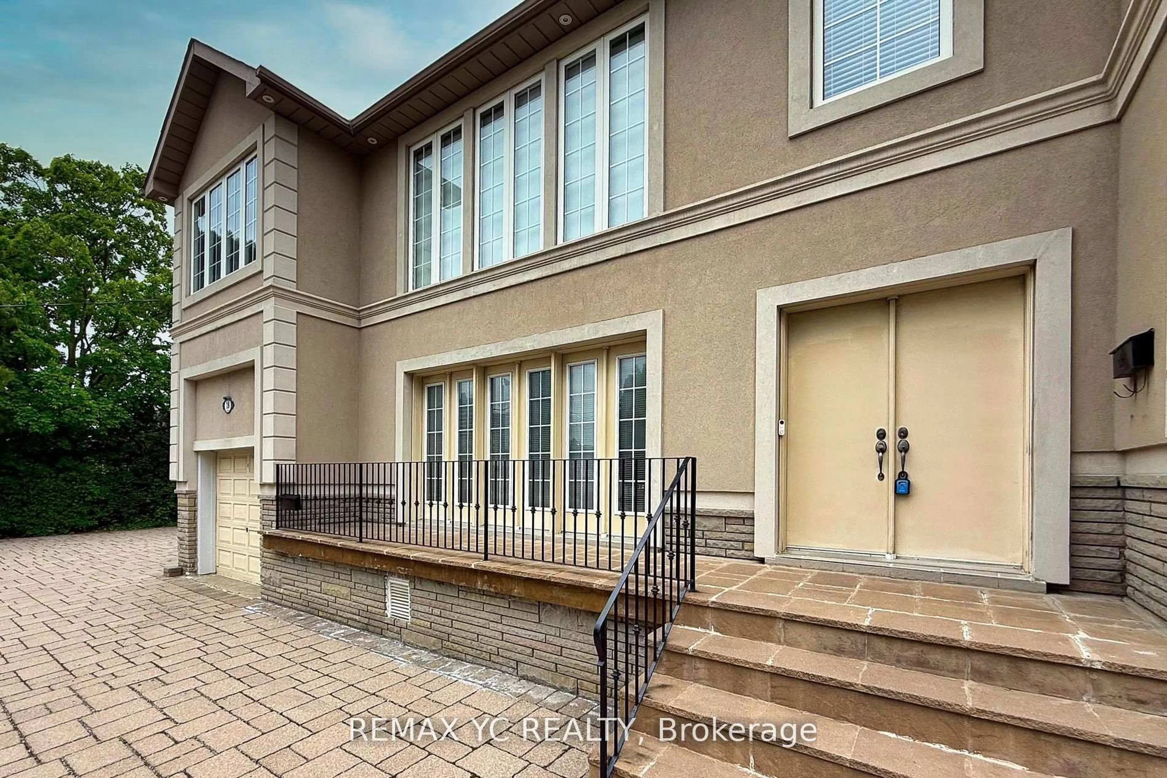 Unknown for 18 Mullet Rd, Toronto Ontario M2M 2A6