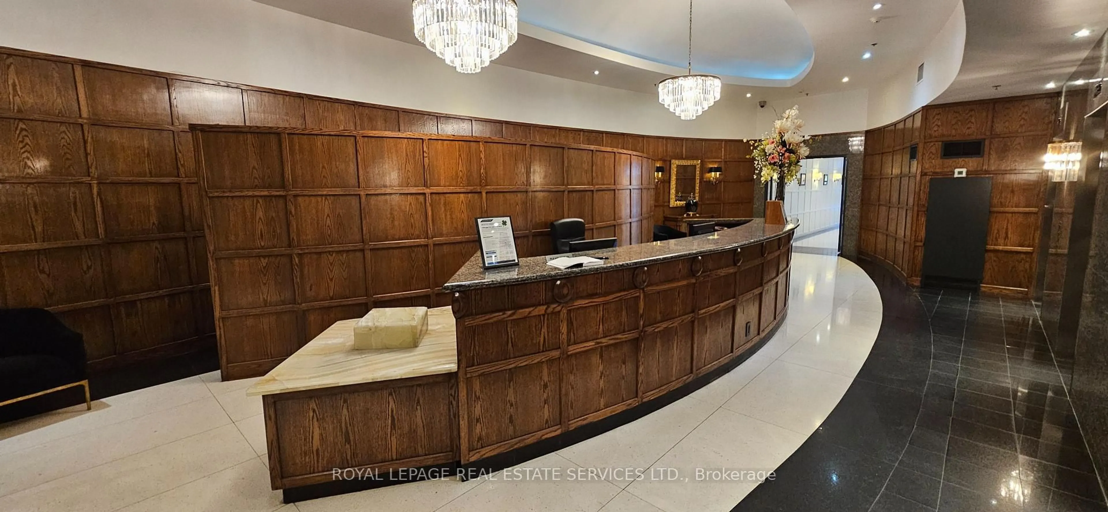 Lobby for 102 Bloor St #306, Toronto Ontario M5S 1M8