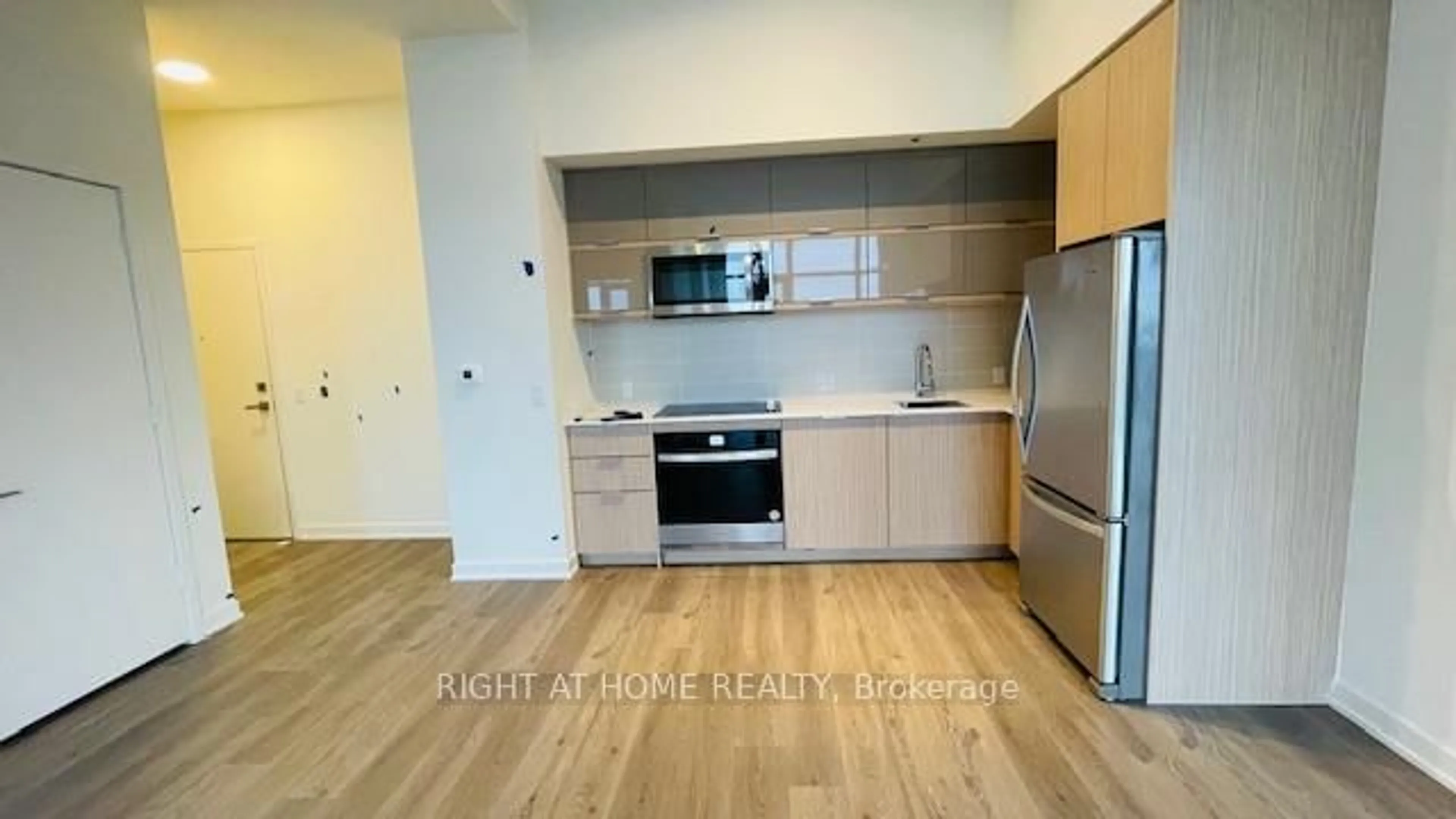 Standard kitchen, wood/laminate floor for 10 Deerlick Crt #2402, Toronto Ontario M3A 0A7