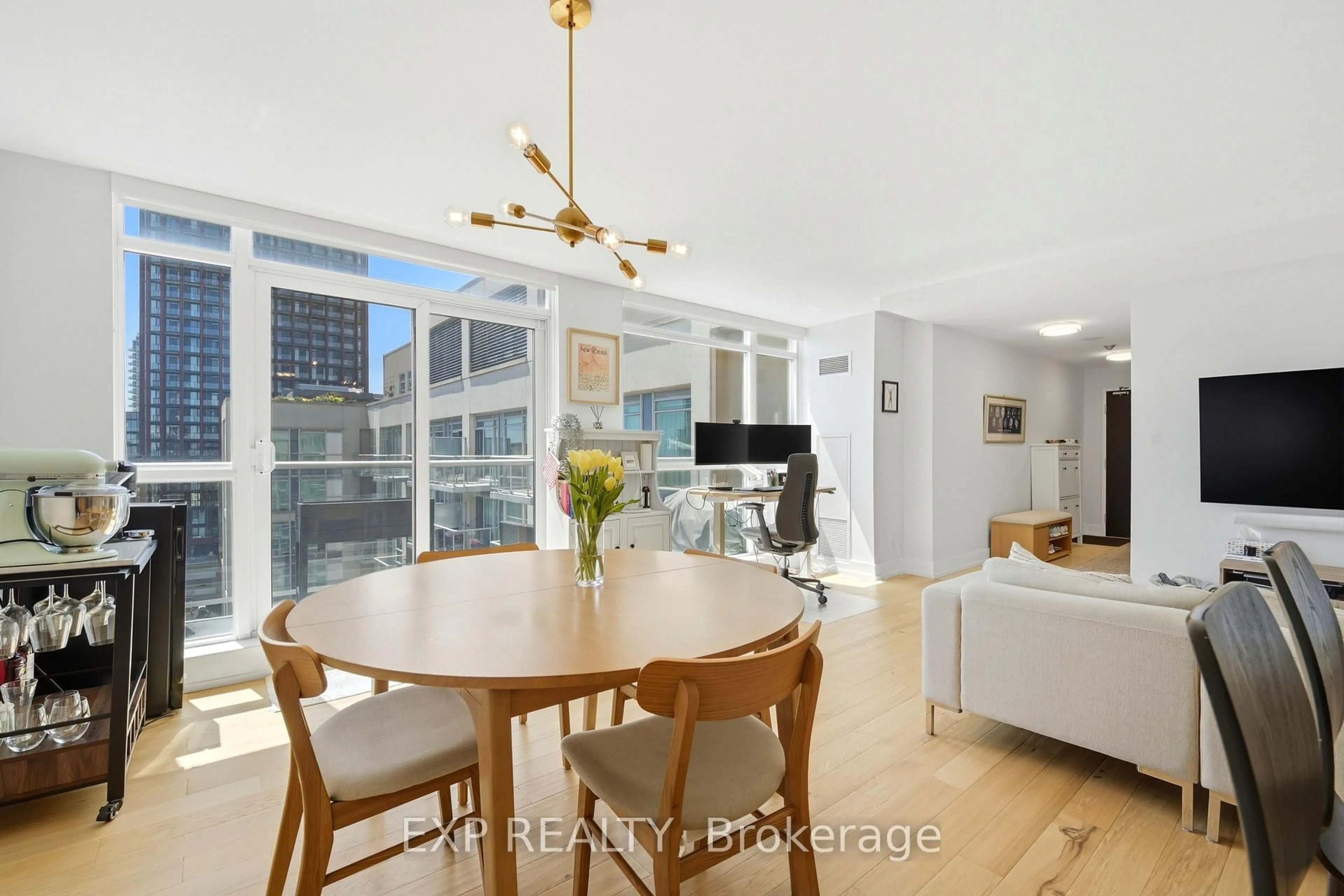 Open concept kitchen, unknown for 230 King St #PH20, Toronto Ontario M5A 1K5