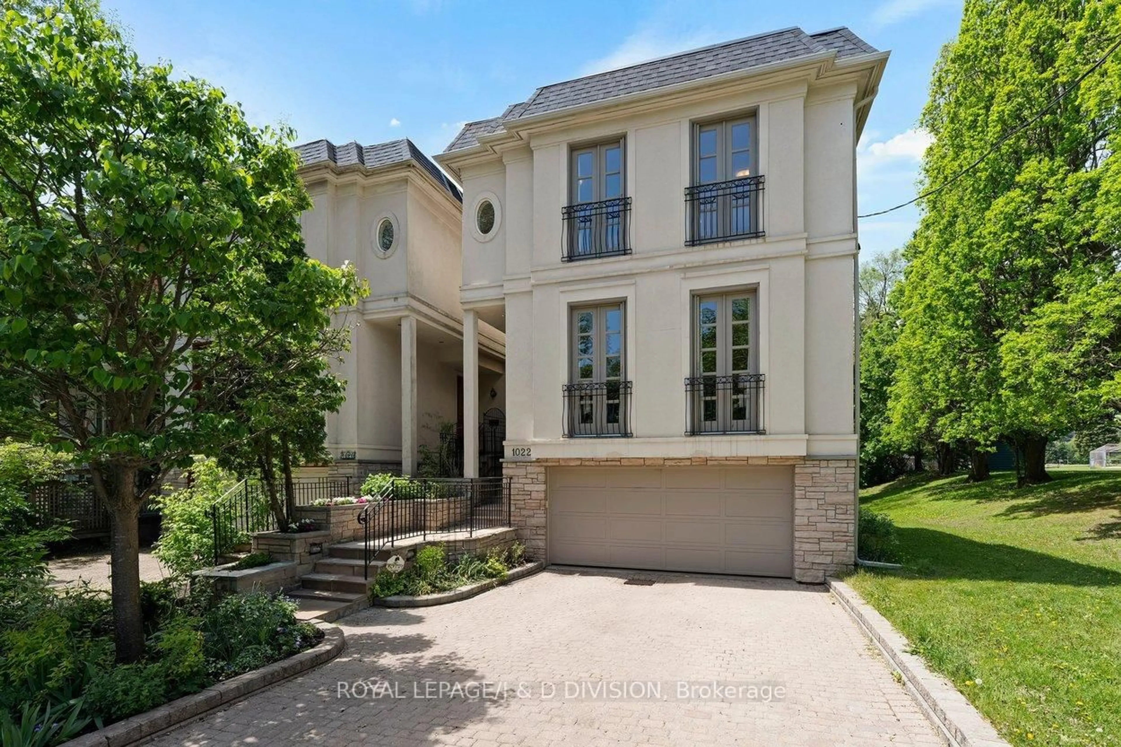 Home with brick exterior material, street for 1022 Spadina Rd, Toronto Ontario M5N 2M6