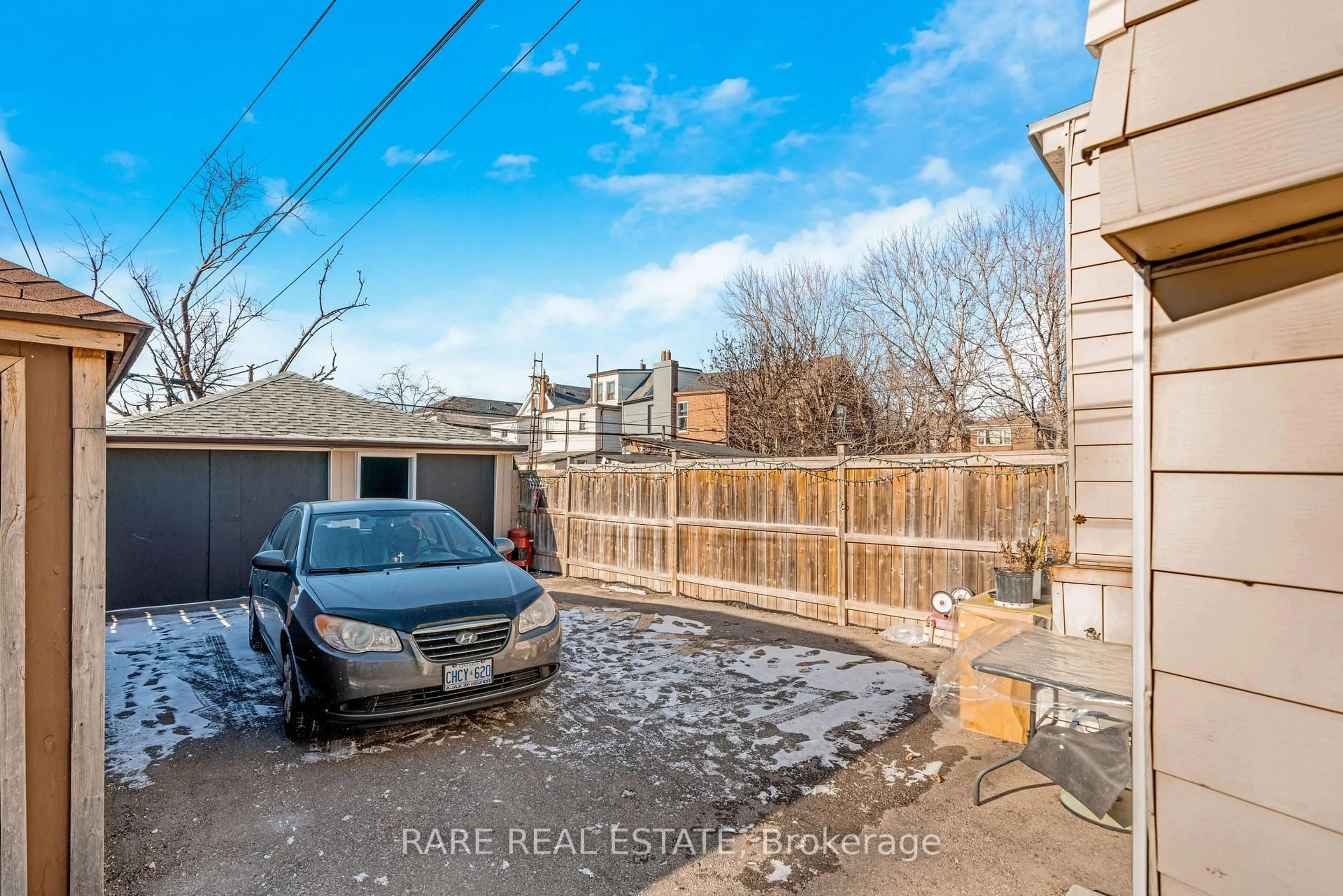 Patio, street for 216 Oakwood Ave, Toronto Ontario M6E 2V4