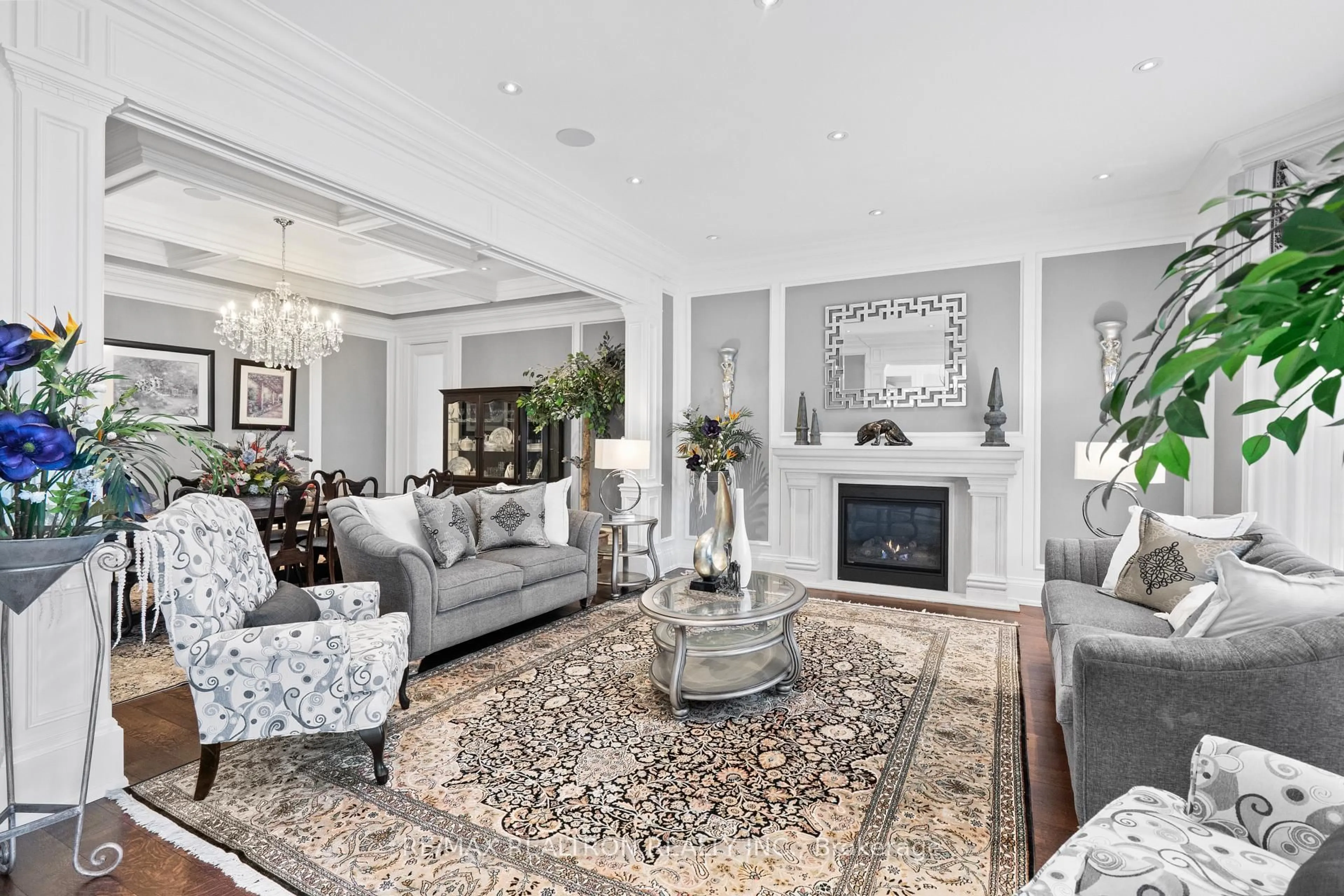 Living room with furniture, unknown for 7 Winchfield Pl, Toronto Ontario M3B 1L4