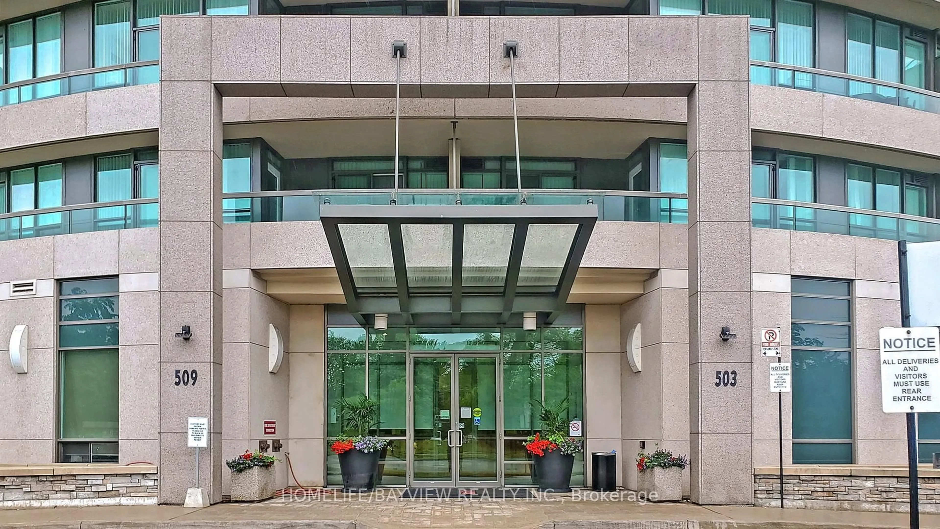 Indoor foyer for 503 Beecroft Rd #LPH08, Toronto Ontario M2N 0A2