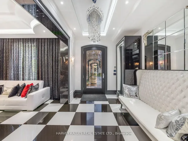 327 Cortleigh Blvd, Toronto 5