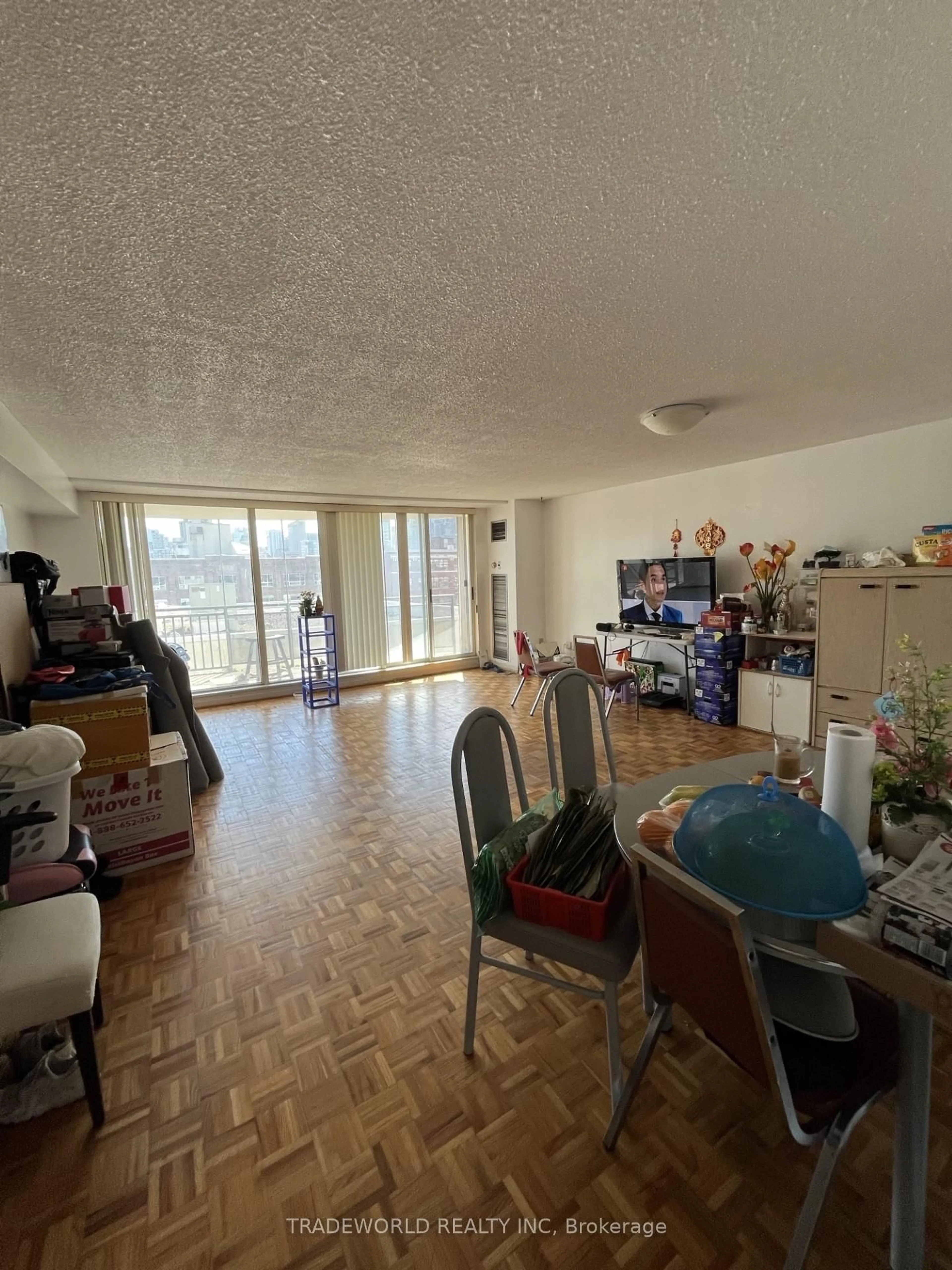 A pic of a room for 99 Cameron St #520, Toronto Ontario M5T 3A2