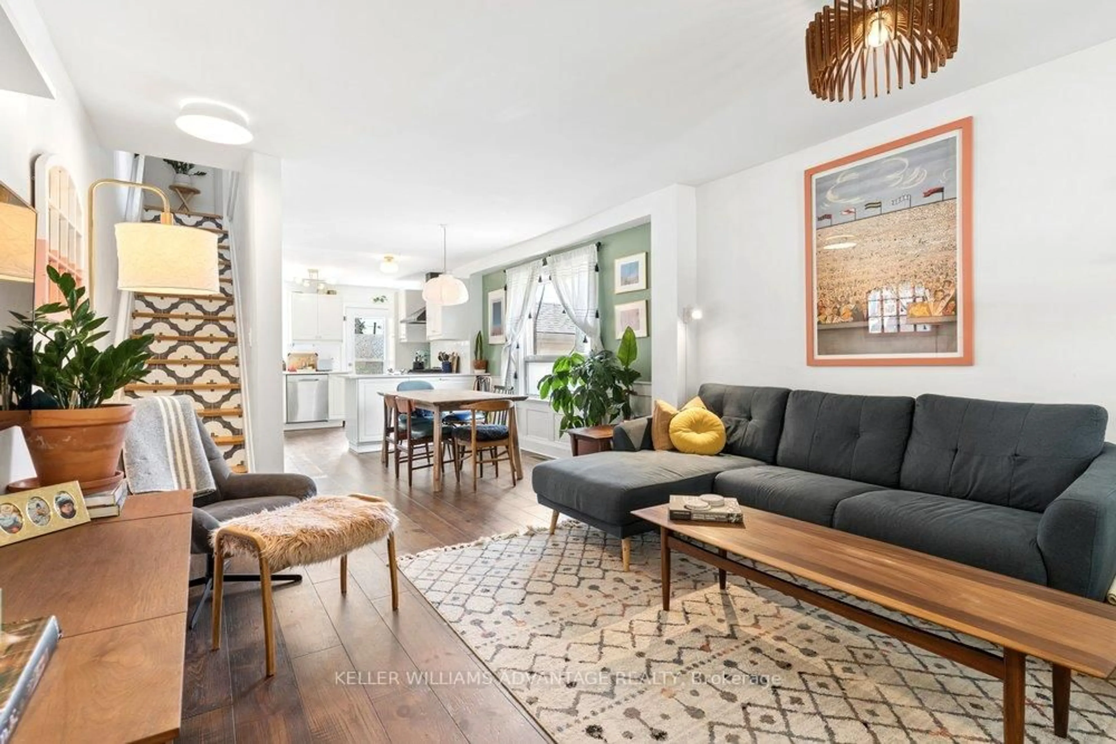 Living room with furniture, unknown for 141 Holland Park Ave, Toronto Ontario M6E 1L5