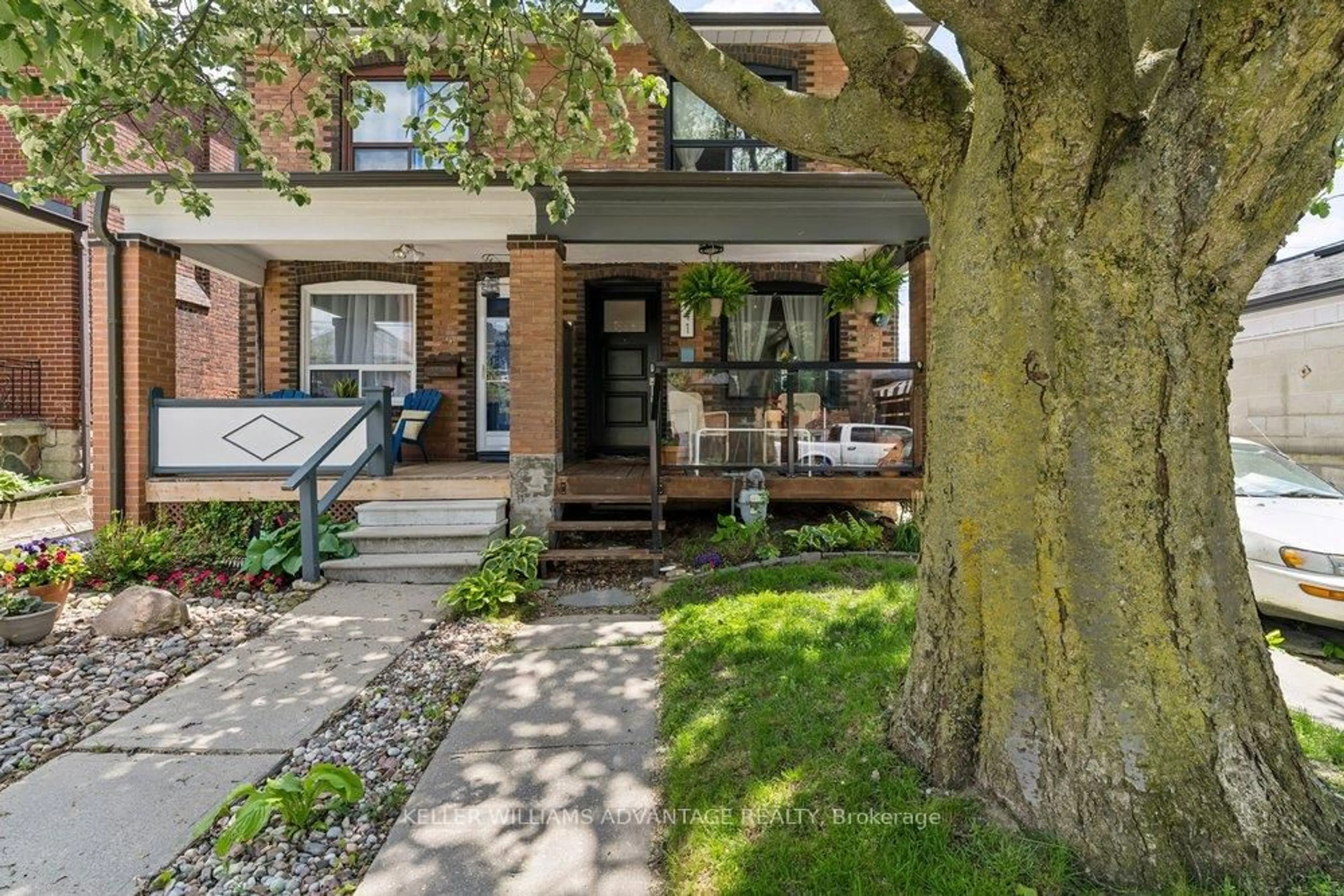 Patio, street for 141 Holland Park Ave, Toronto Ontario M6E 1L5