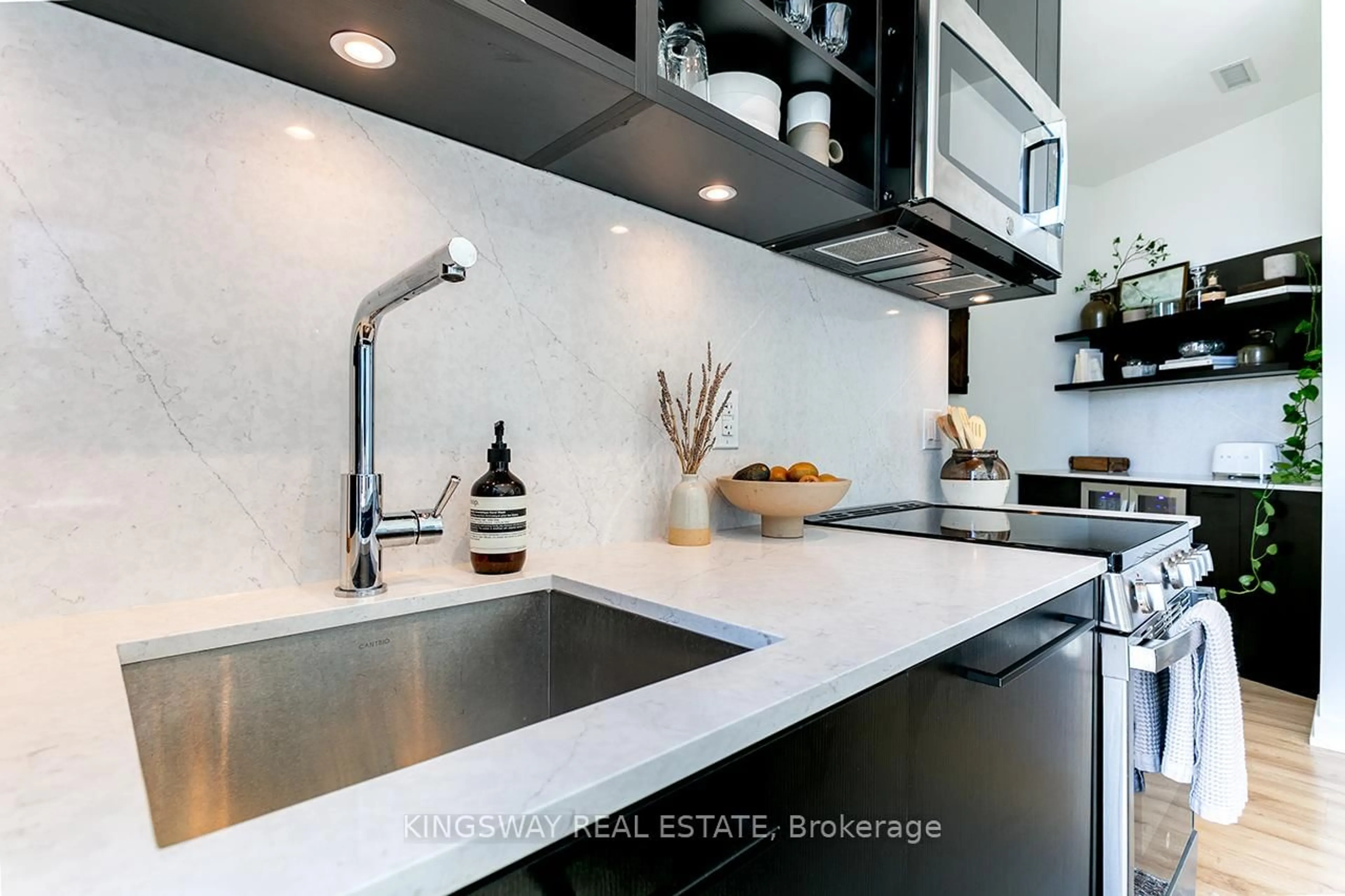 Contemporary kitchen, ceramic/tile floor for 135 East Liberty St #715, Toronto Ontario M6K 0G7