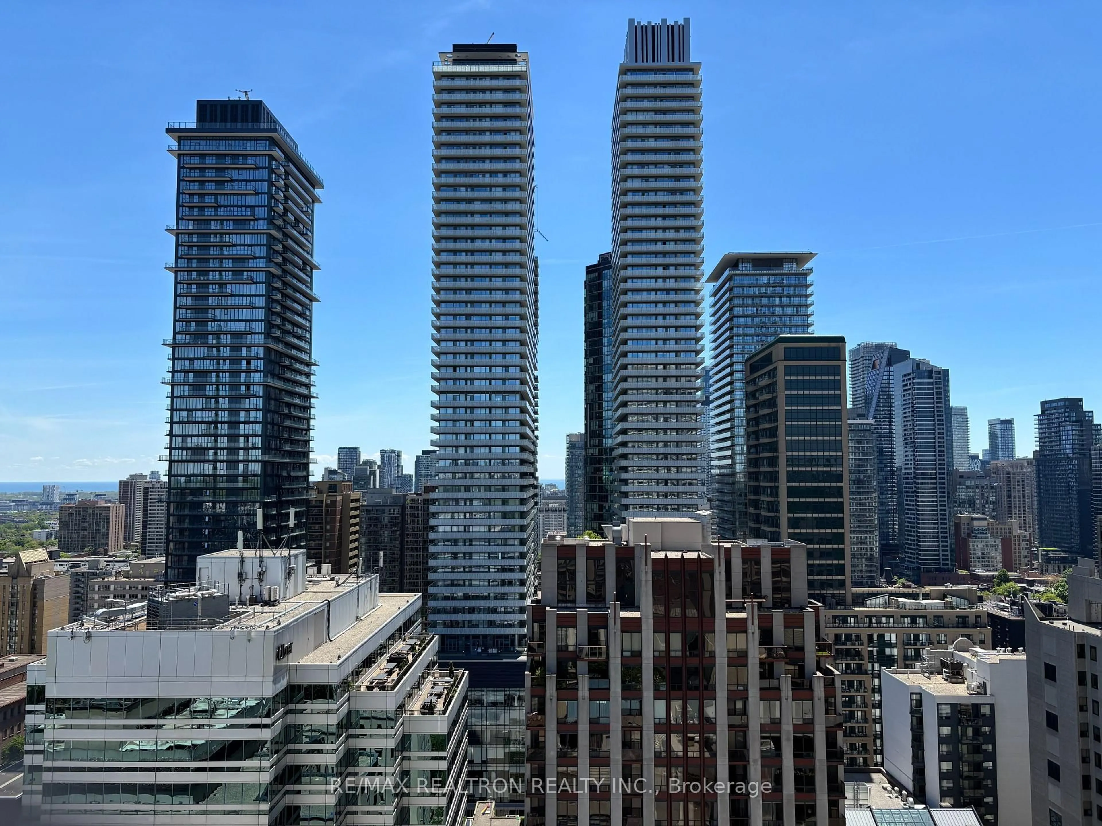 A pic of a room for 8 Park Rd #3011, Toronto Ontario M4W 3S5