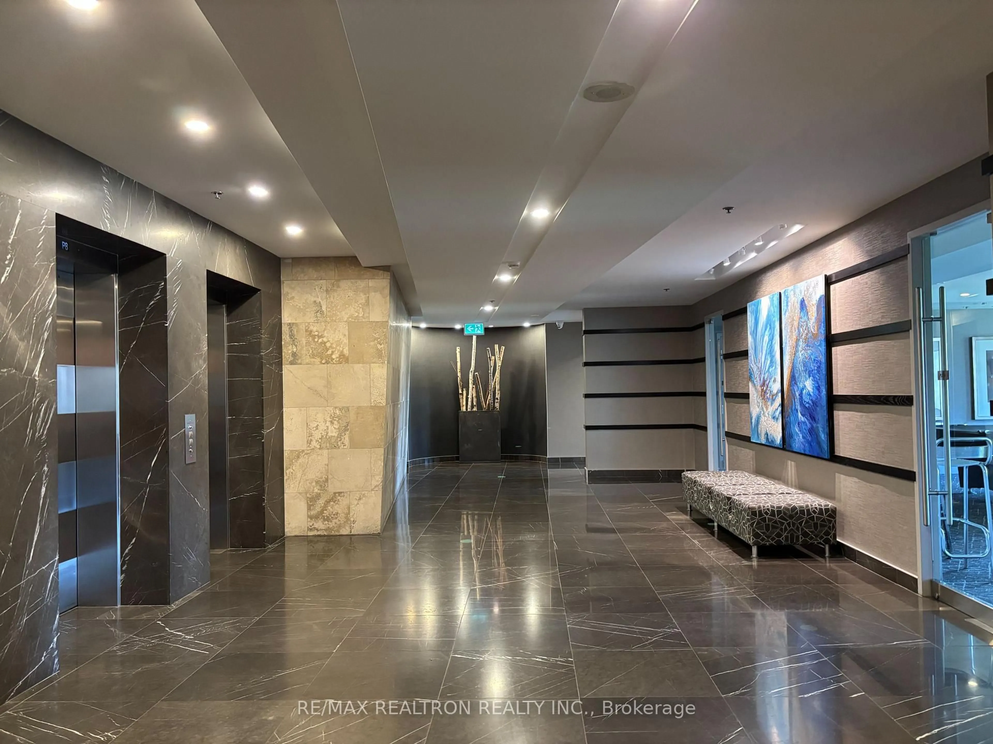 Lobby for 8 Park Rd #3011, Toronto Ontario M4W 3S5