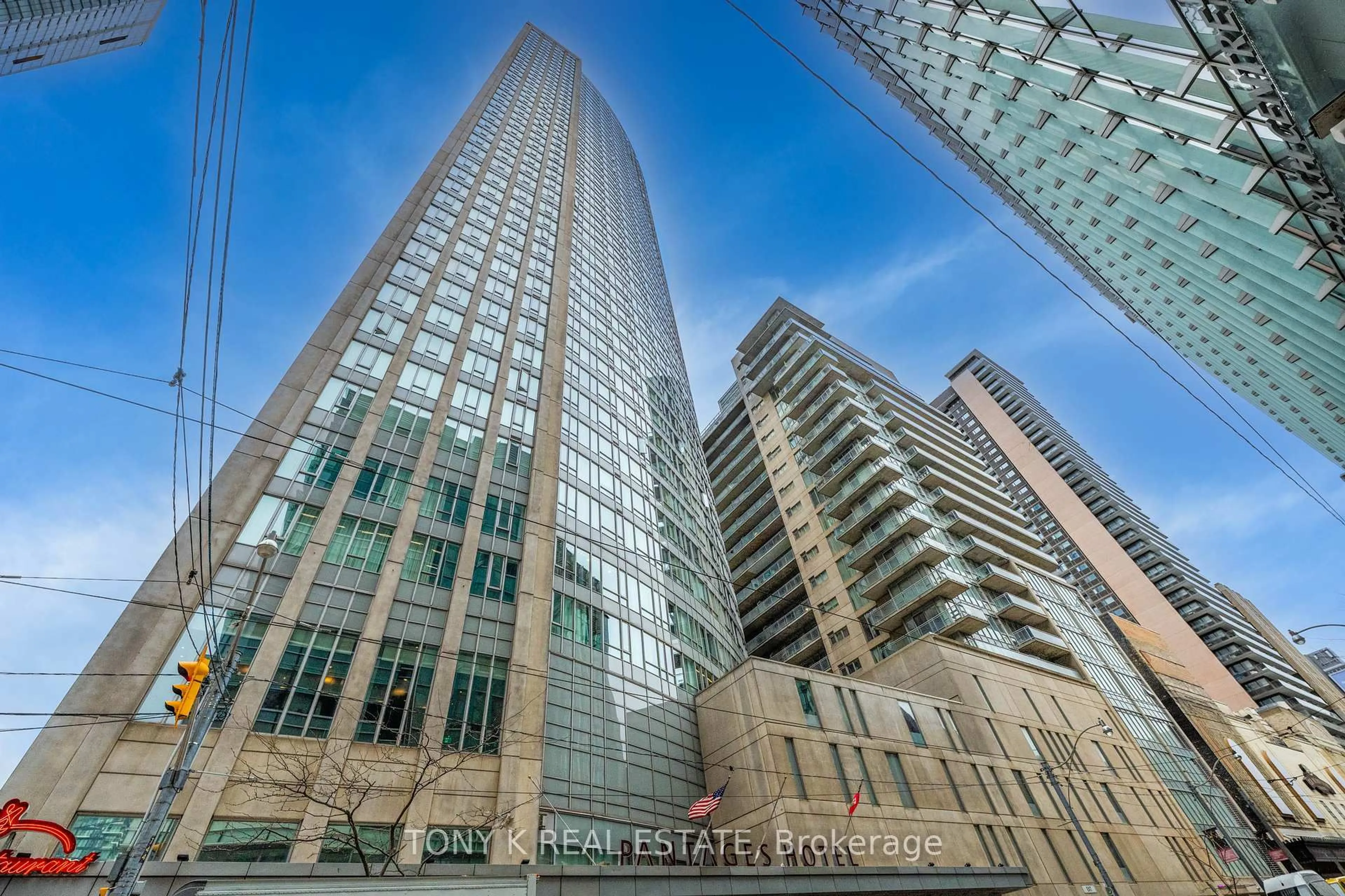 Indoor foyer for 210 Victoria St #2113, Toronto Ontario M5B 2R3