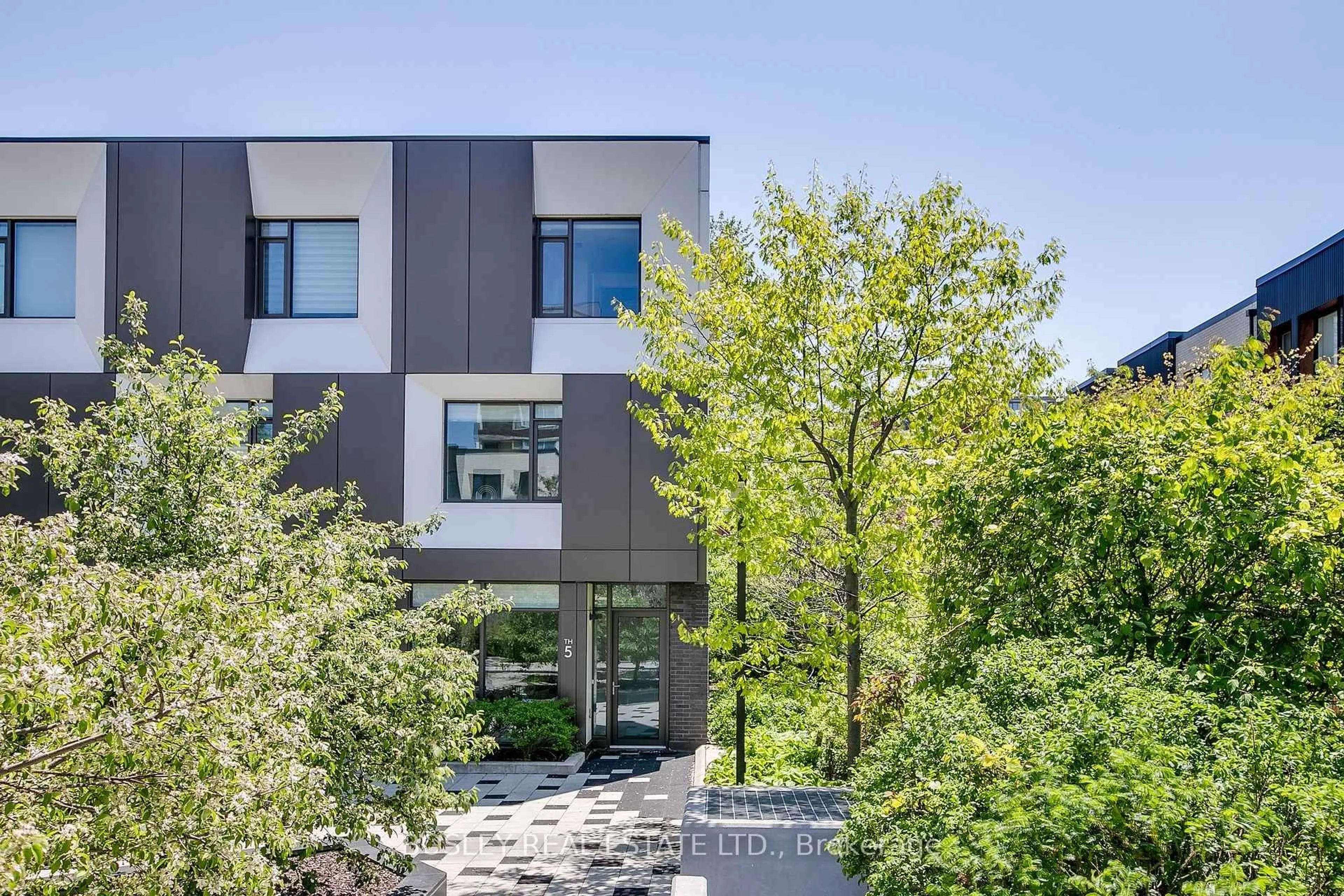 Home with brick exterior material, street for 51 Paul Lane Gdns #TH05, Toronto Ontario M5T 2H6
