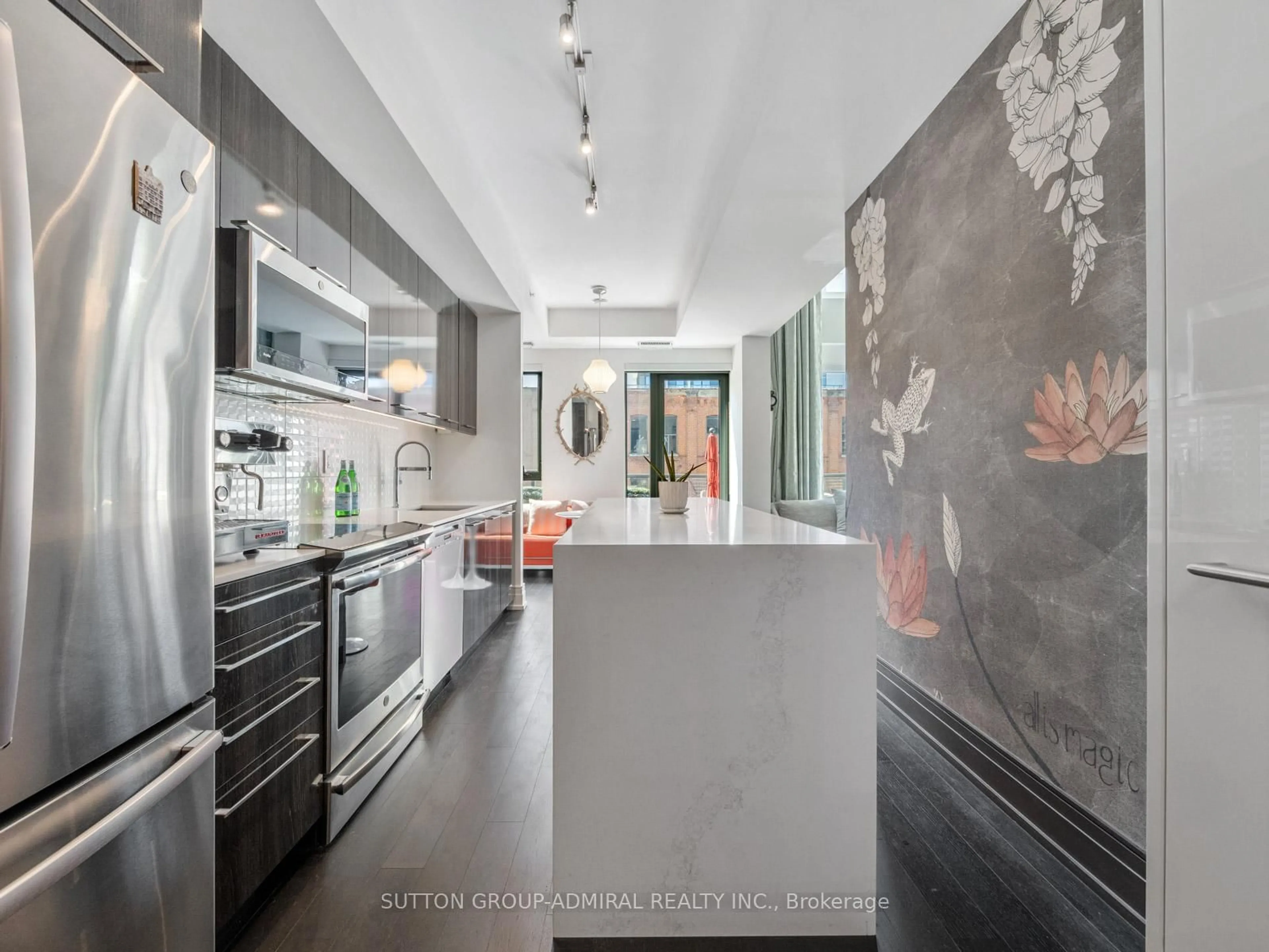 Contemporary kitchen, ceramic/tile floor for 90 Niagara St #410, Toronto Ontario M5V 1C5