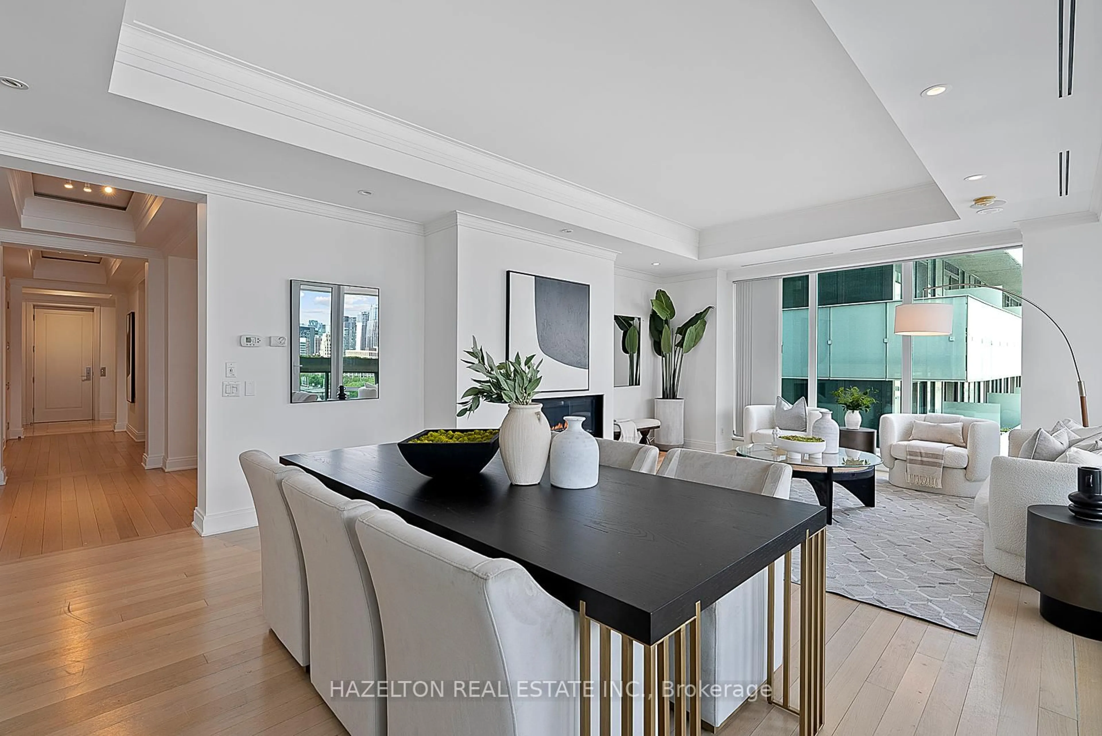 Unknown for 206 Bloor St #1402, Toronto Ontario M5S 1T8