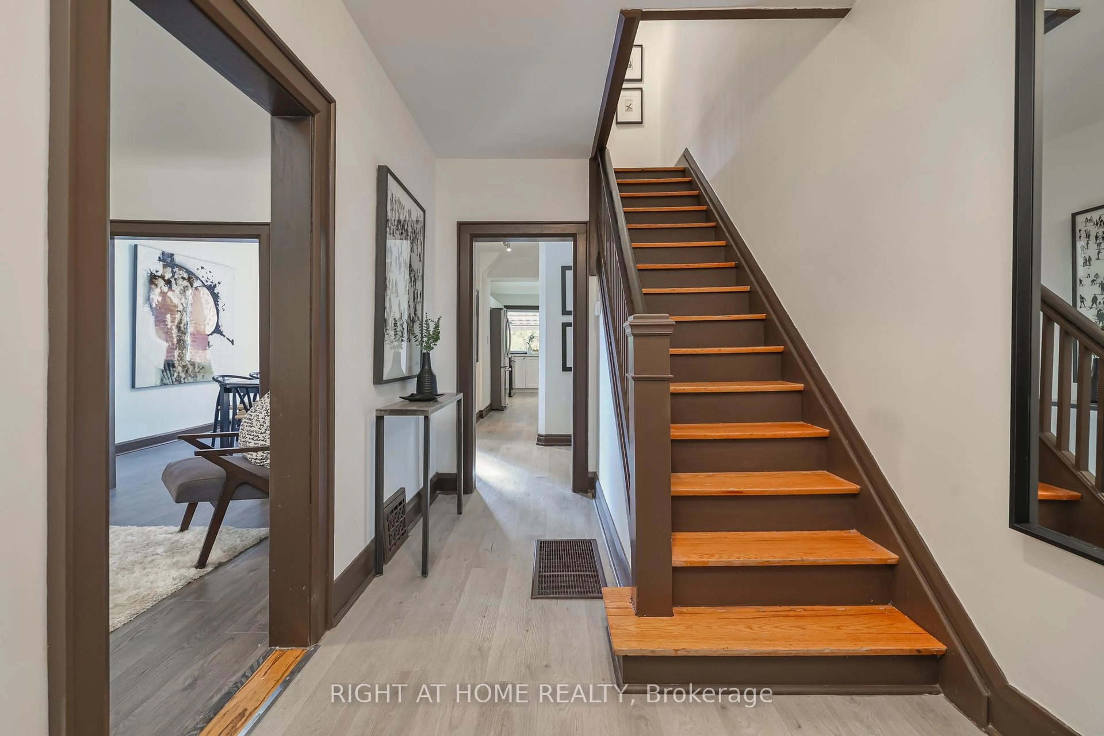 Indoor entryway for 20 Winona Dr, Toronto Ontario M6G 3S6