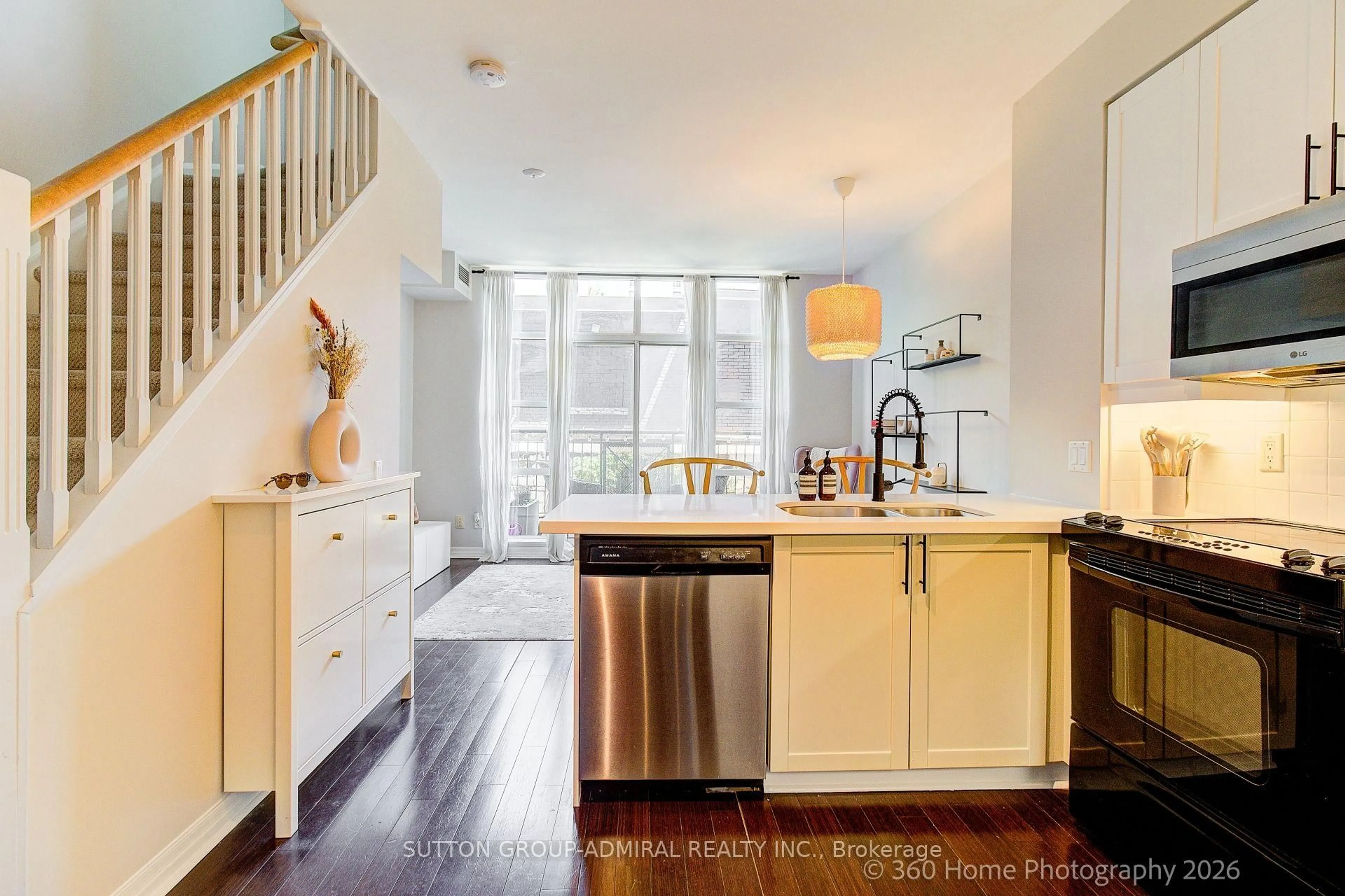 Open concept kitchen, unknown for 901 Queen St #208, Toronto Ontario M6J 3X4