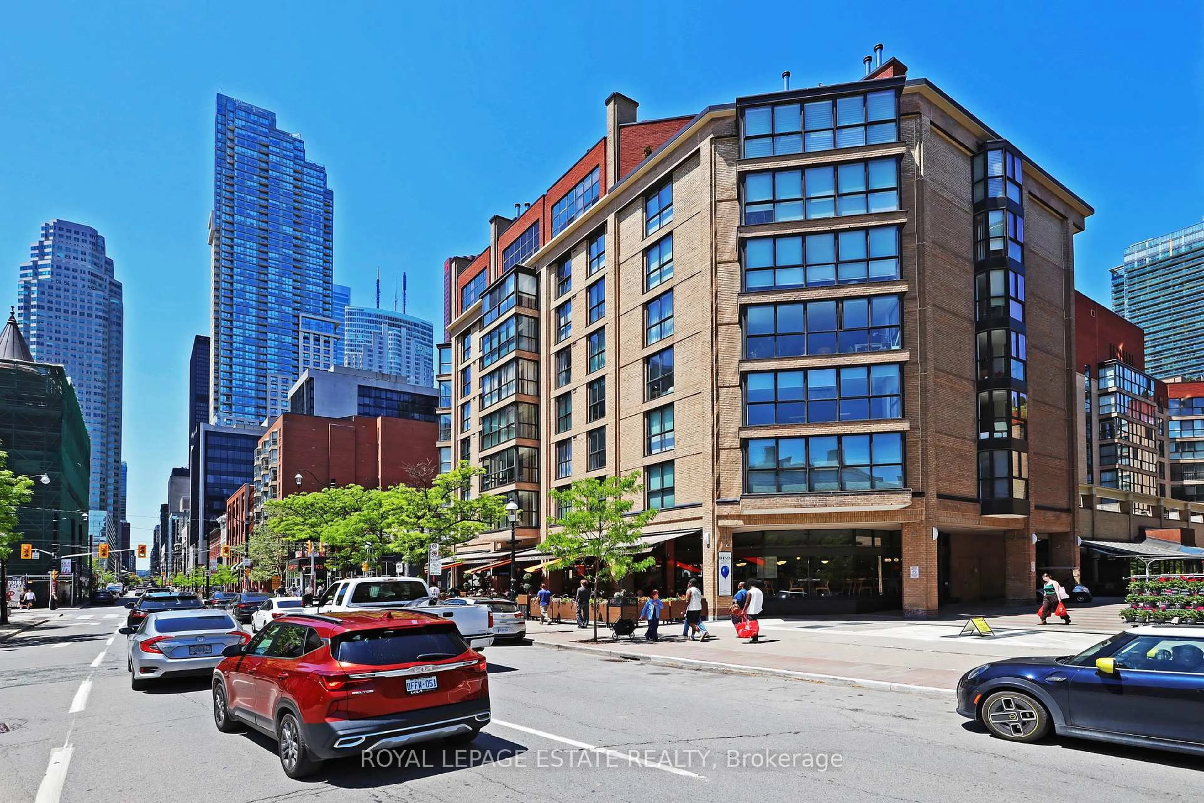 Patio, street for 35 Church St #306, Toronto Ontario M5E 1T3