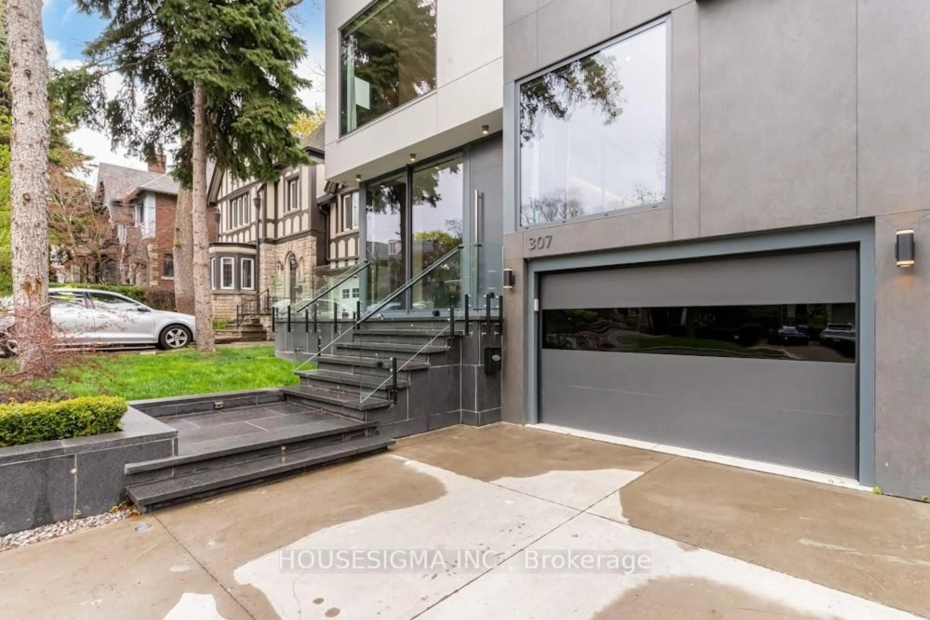 Unknown for 307 Richview Ave, Toronto Ontario M5P 3G4