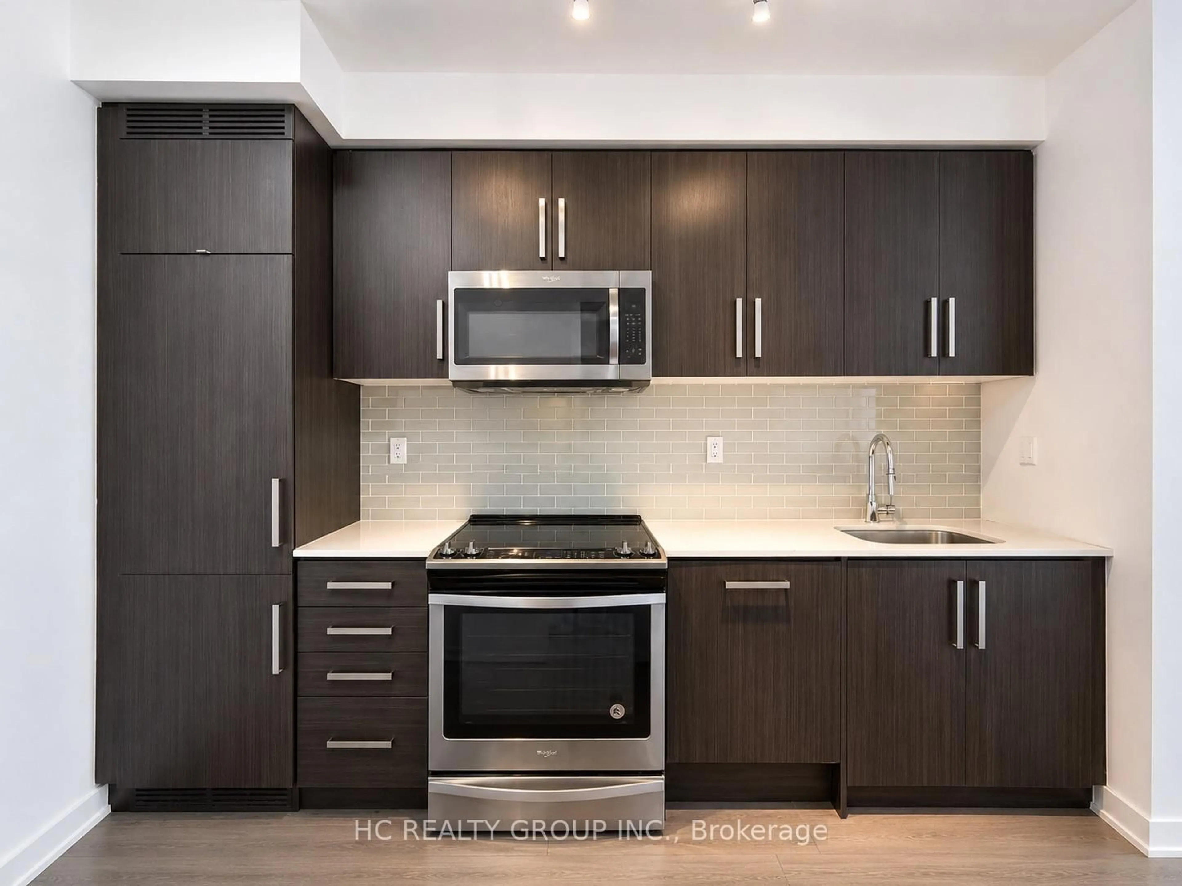 Standard kitchen, unknown for 5180 Yonge St #603, Toronto Ontario M2N 0K5