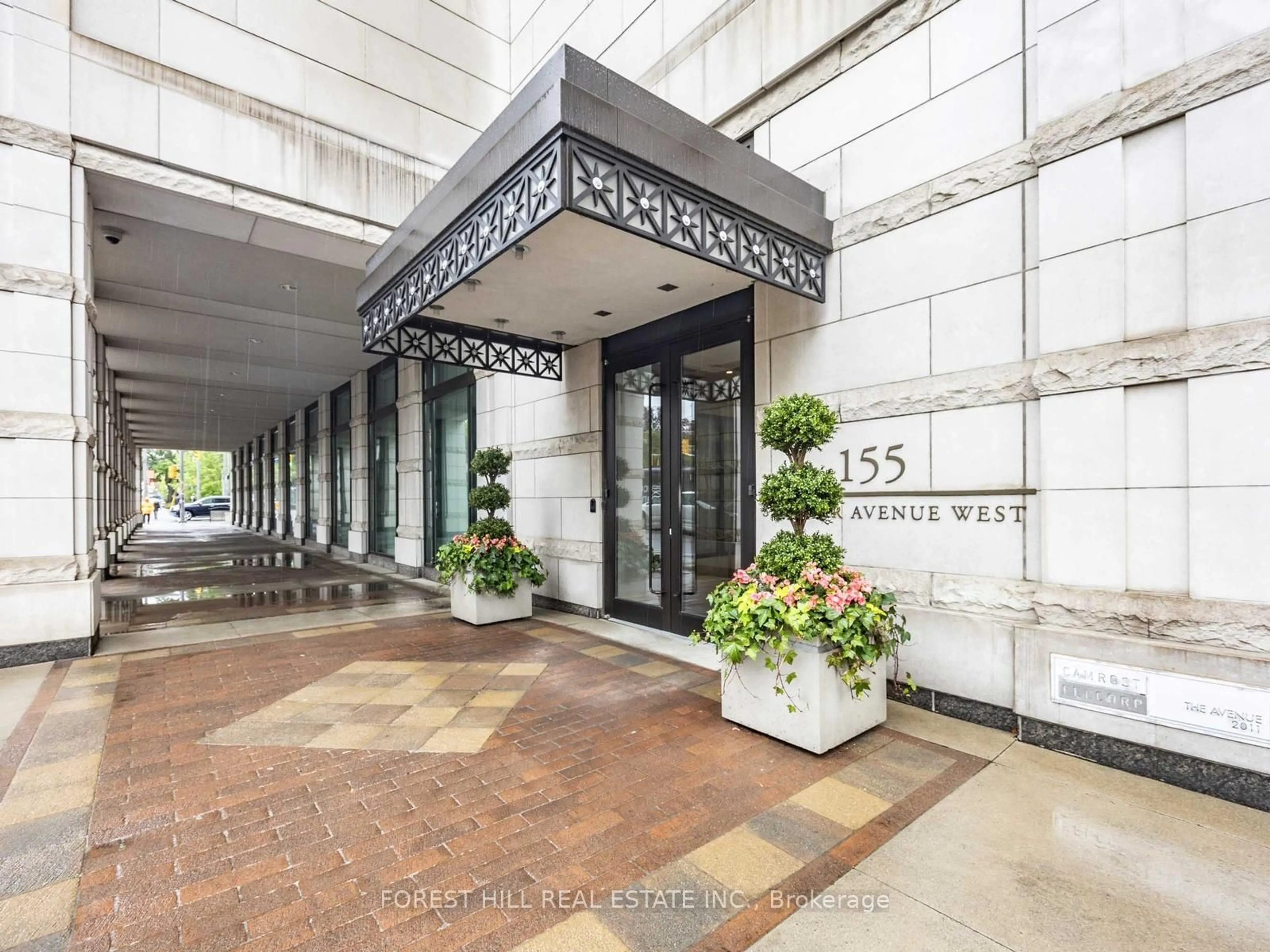 Indoor foyer for 155 St Clair Ave #1204, Toronto Ontario M4V 0A1