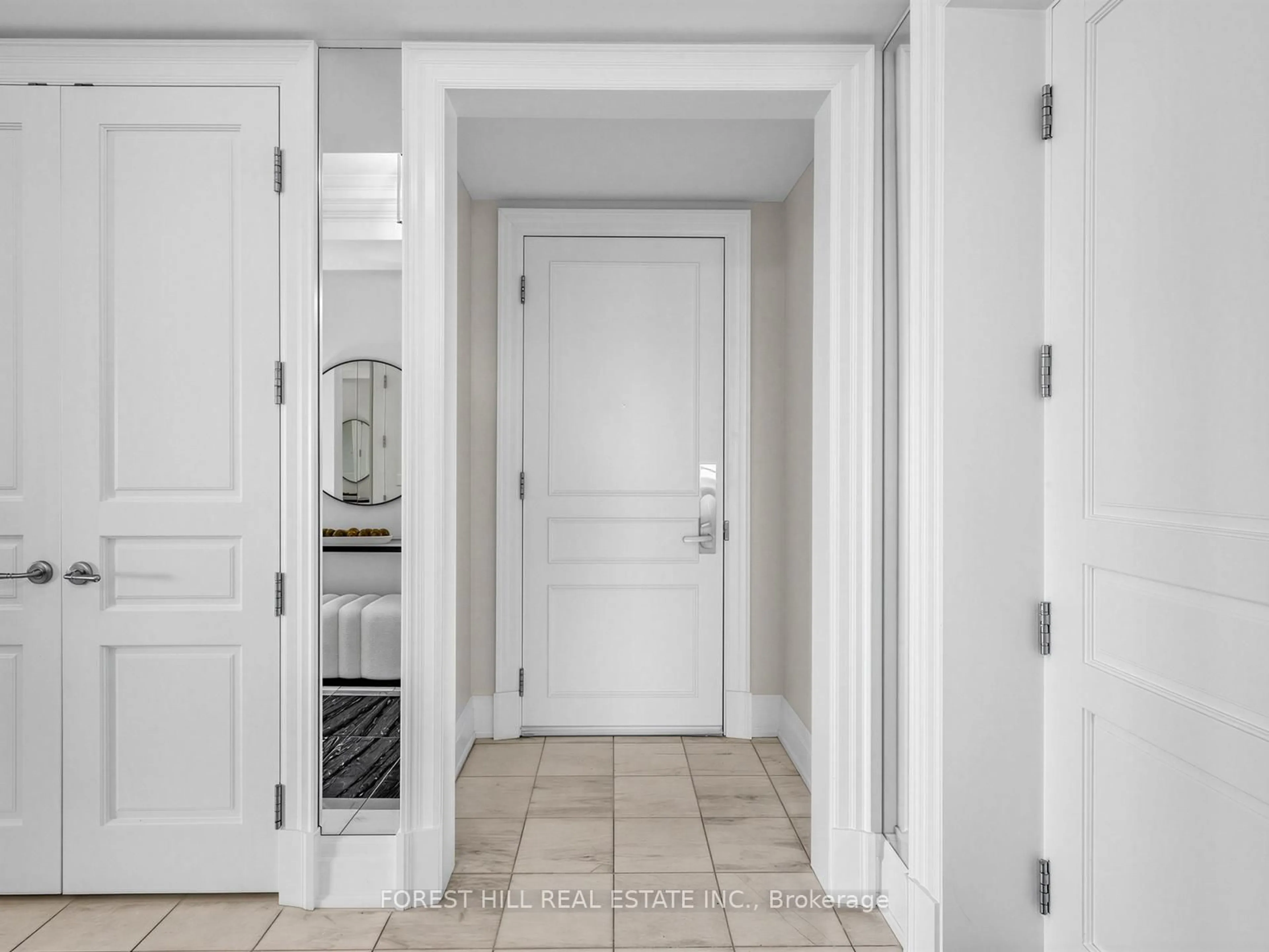 Indoor entryway for 155 St Clair Ave #1204, Toronto Ontario M4V 0A1