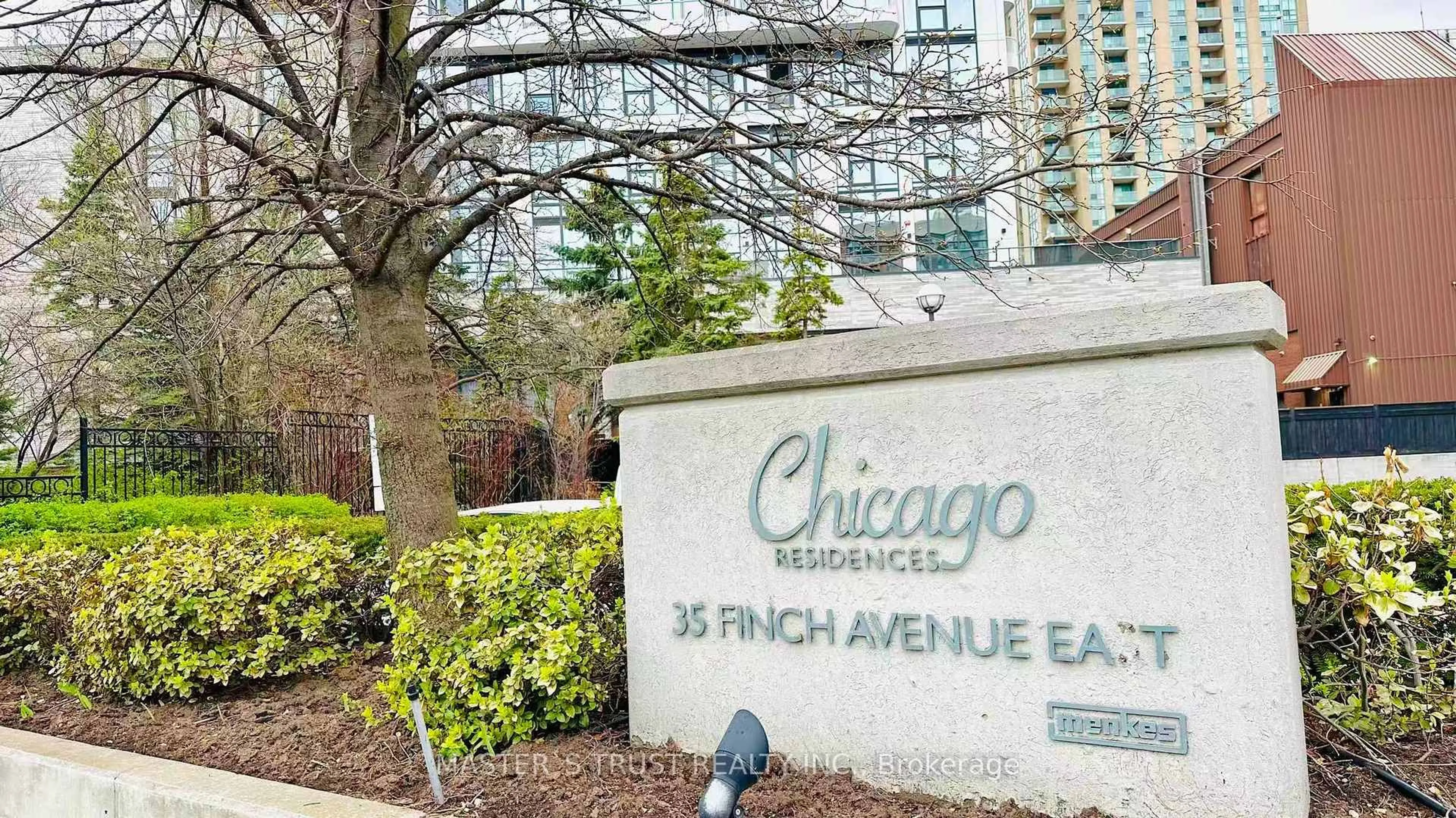 Indoor foyer for 35 Finch Ave #1211, Toronto Ontario M2N 6Z8
