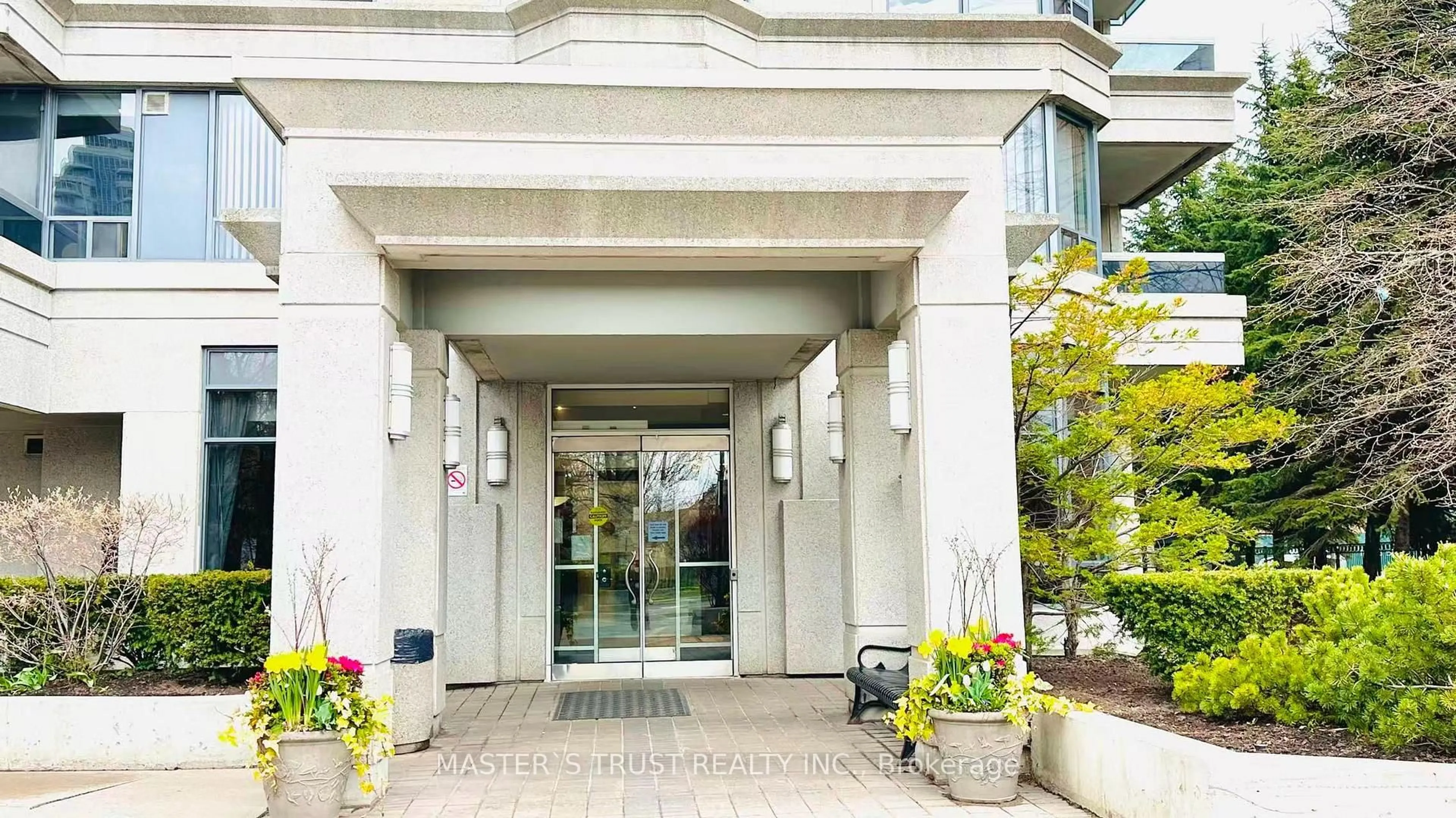 Indoor foyer for 35 Finch Ave #1211, Toronto Ontario M2N 6Z8